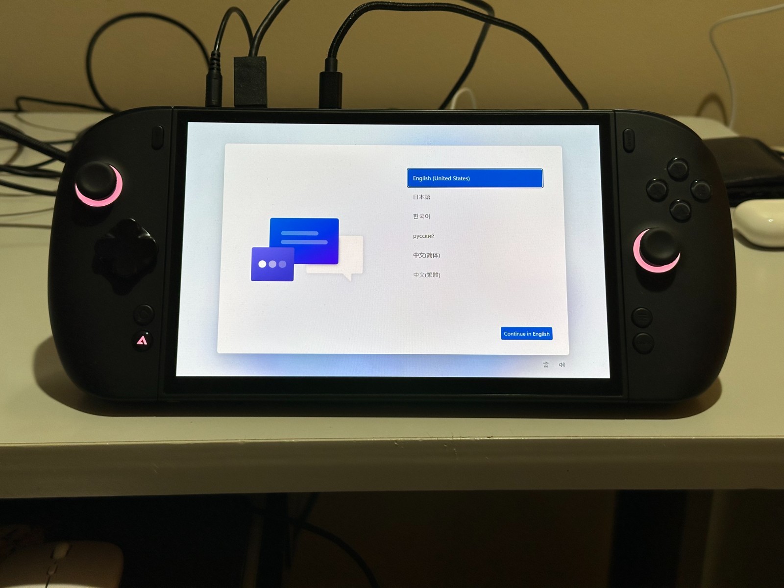 OneXPlayer 3 - Intel G3 Extreme (32GB RAM + 1TB SSD) + Controller Charging Grip