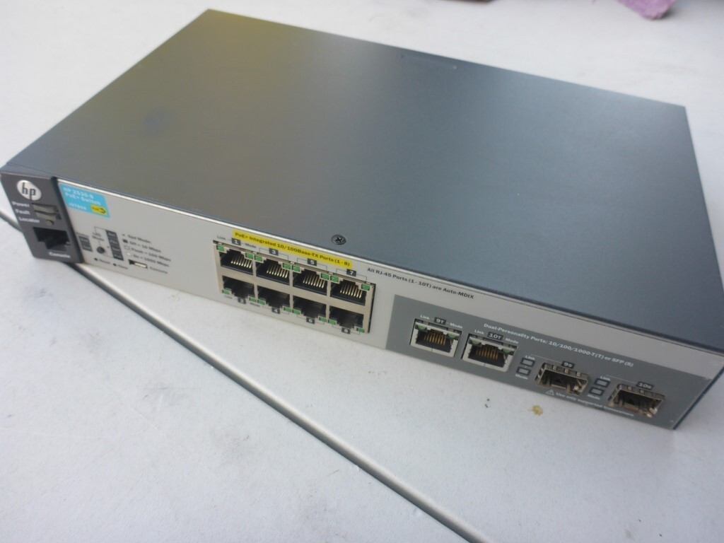 J9780A AU SELLER HP ARUBA 2530-8 PoE+ 8Port 10/100 PoE Switch w/ 19" RACKMOUNTS