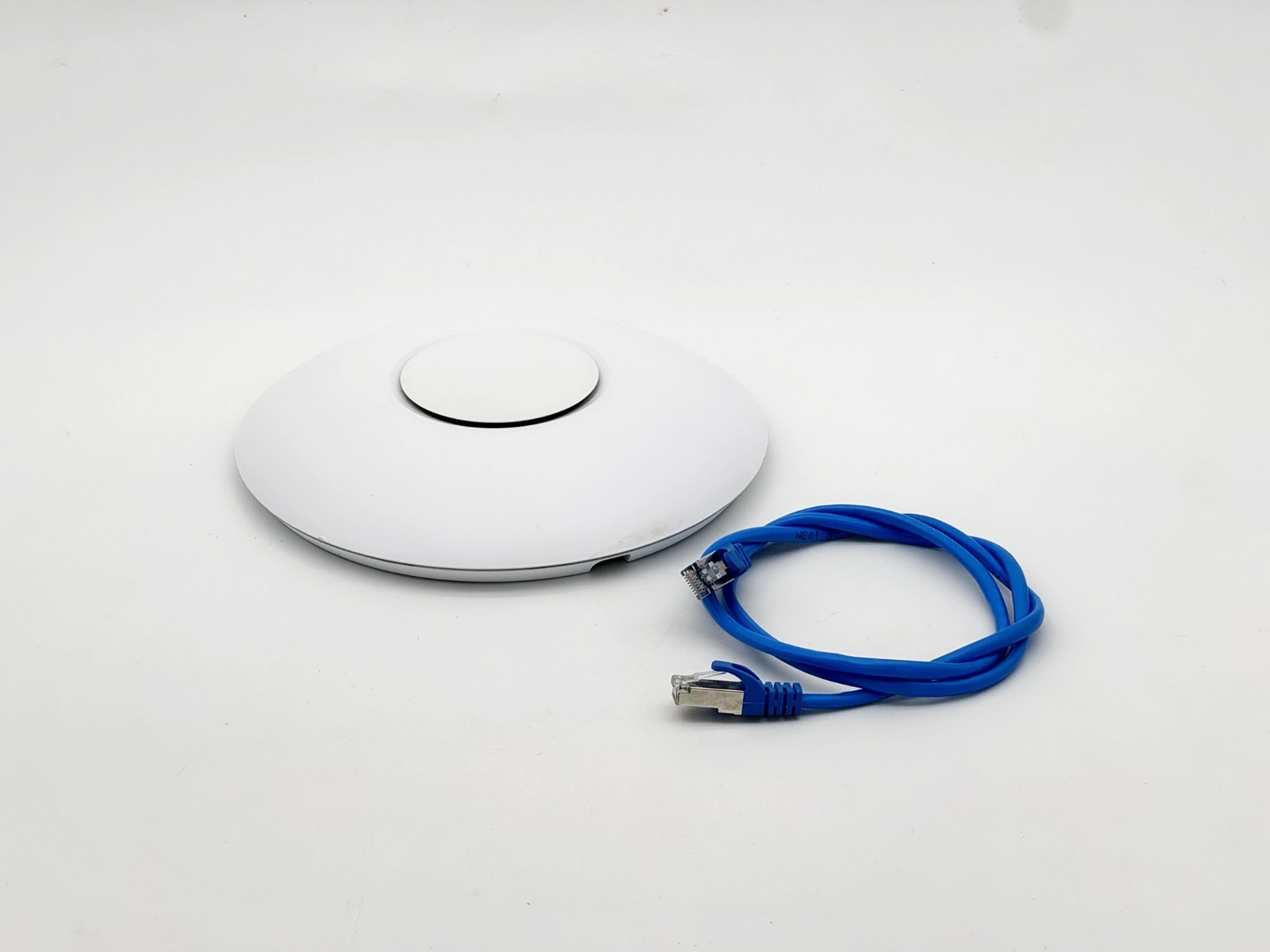 UBIQUITI UNIFI UAP-AC-PRO AC1300 802.11AC DUAL BAND POE WIRELESS ACCESS POINT