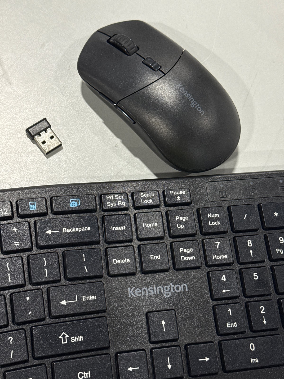 BLACK - KENSINGTON PRO FIT ERGO KM680 EQ WIRELESS KEYBOARD AND MOUSE DESKTOP