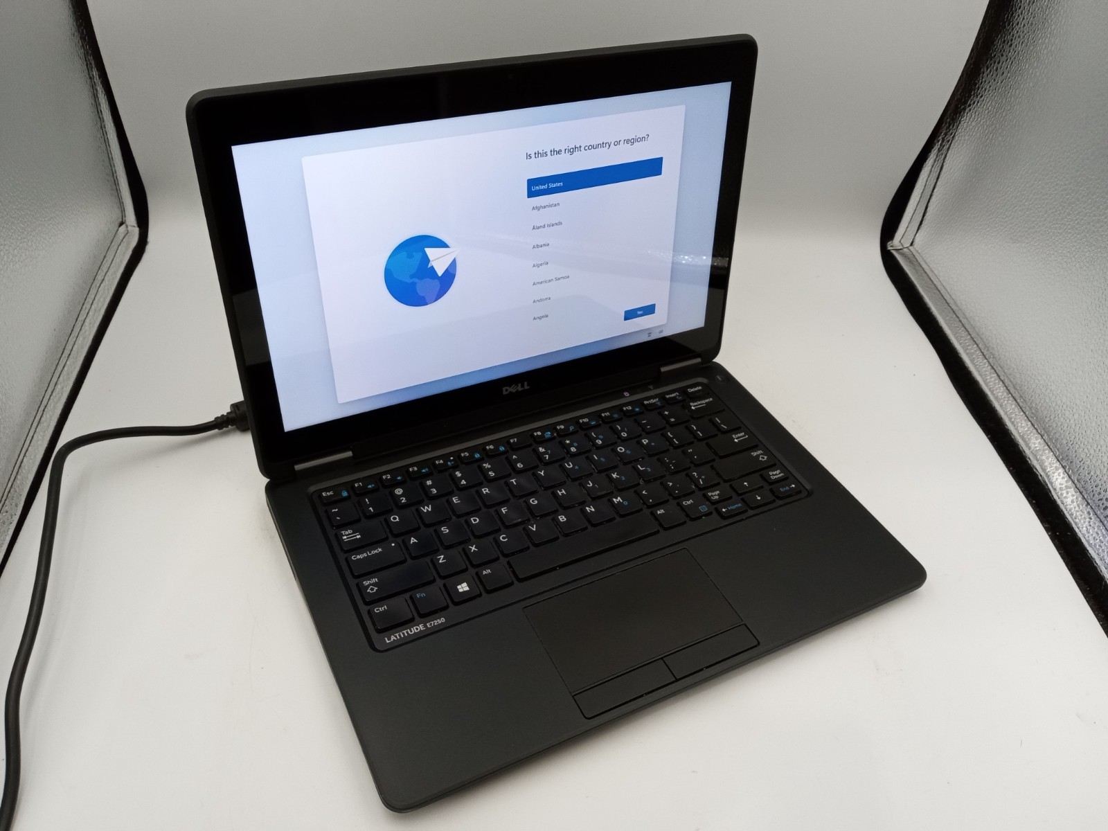 Dell Latitude e7250 12" Touch i5-5300U 8GB RAM 128GB SSD Windows 11 - READ -RR