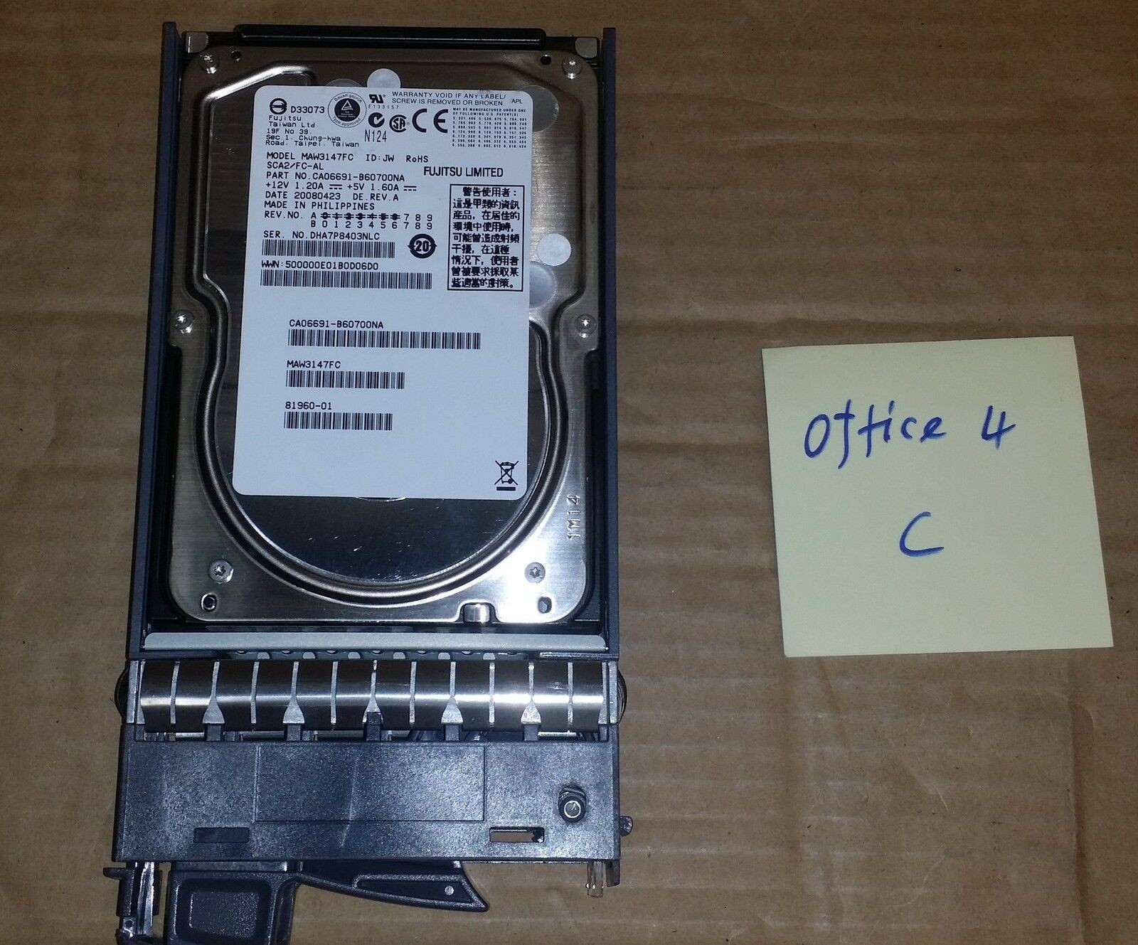 146GB FC HDD Fujitsu MAW3147FC Fibre Channel w/ Tray NETAPP 108-00082 