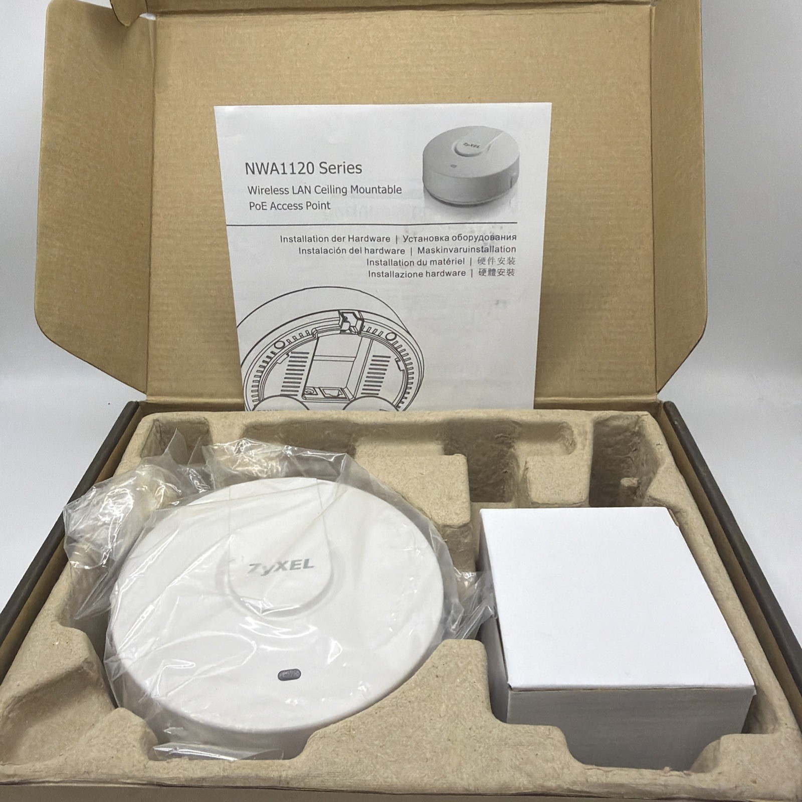 ZyXel NWA1120, 2.4/5GHz Wireless Access Point - New