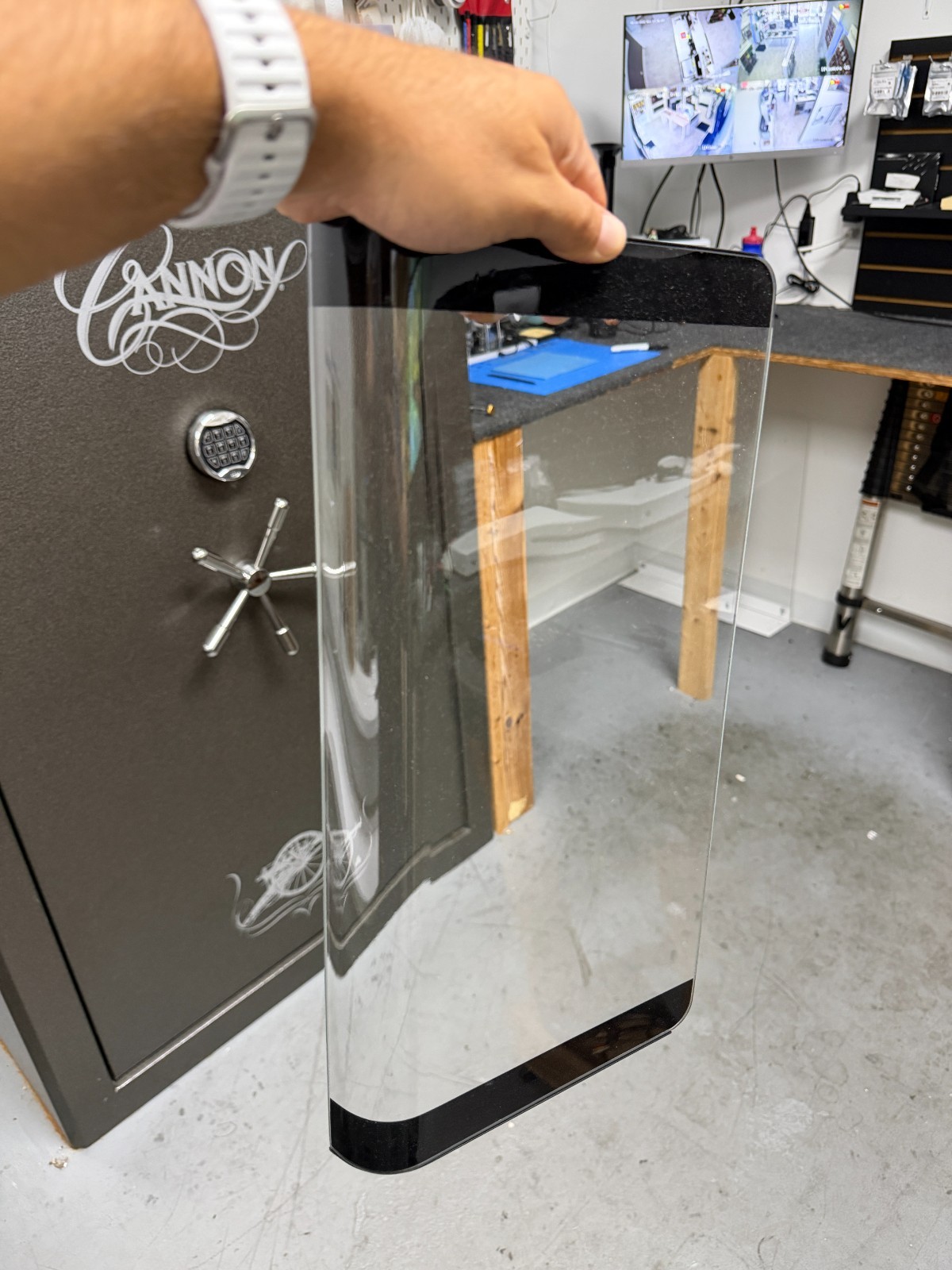 Montech King 95/Pro Glass Panel ONLY - Black
