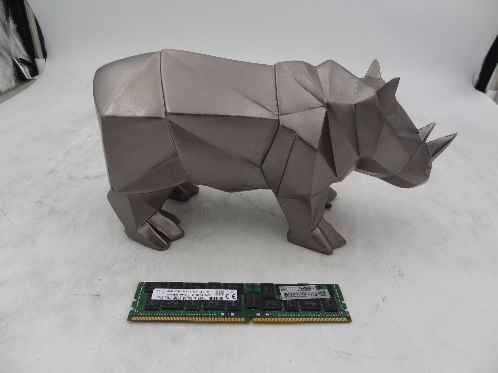 726724-B21 HP 64GB PC4-17000 DDR4-2133MHz 4Rx4 ECC Memory 774176-001 752373-091