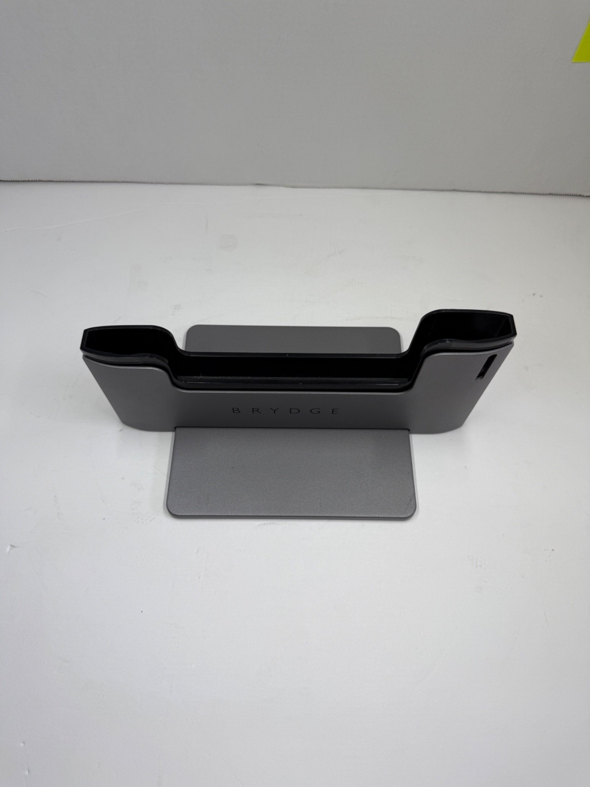 Brydge Vertical Dock for 16” Macbook Pro - BRY16MBP