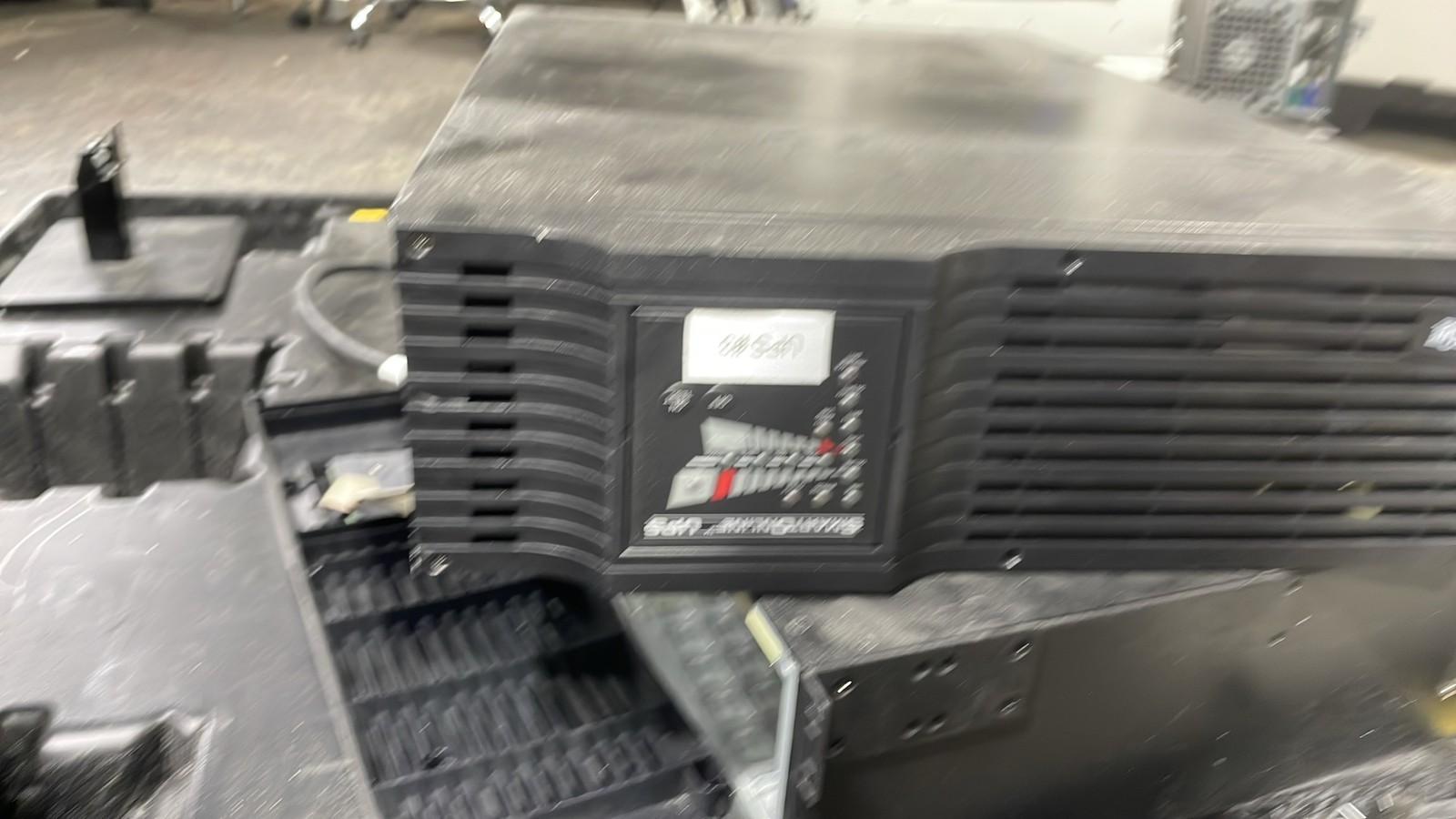 Tripp Lite SU3000RTXL3U AGPS5204 SmartOnline 3000VA 2400W 120V 24A 3U UPS