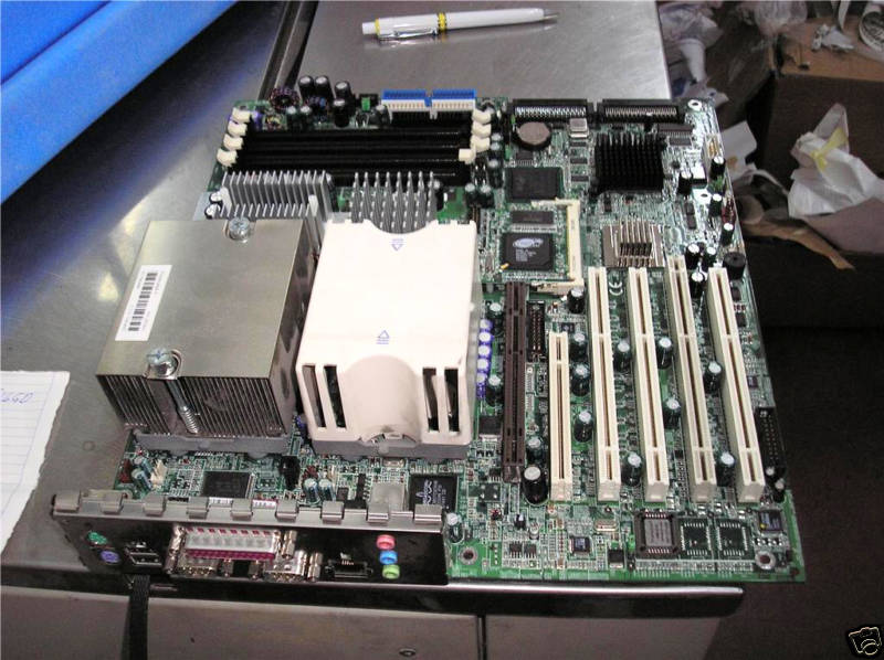 IBM 59P2607 71P8110 xSeries x225 Motherboard with Intel Xeon 2.4GHz CPU