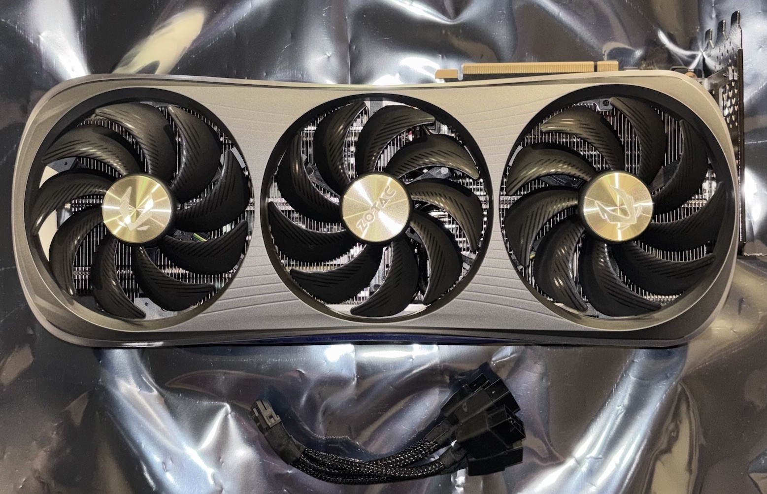 ZOTAC GAMING NVIDIA GeForce RTX 4090 24GB GDDR6X AMP Extreme AIRO GPU