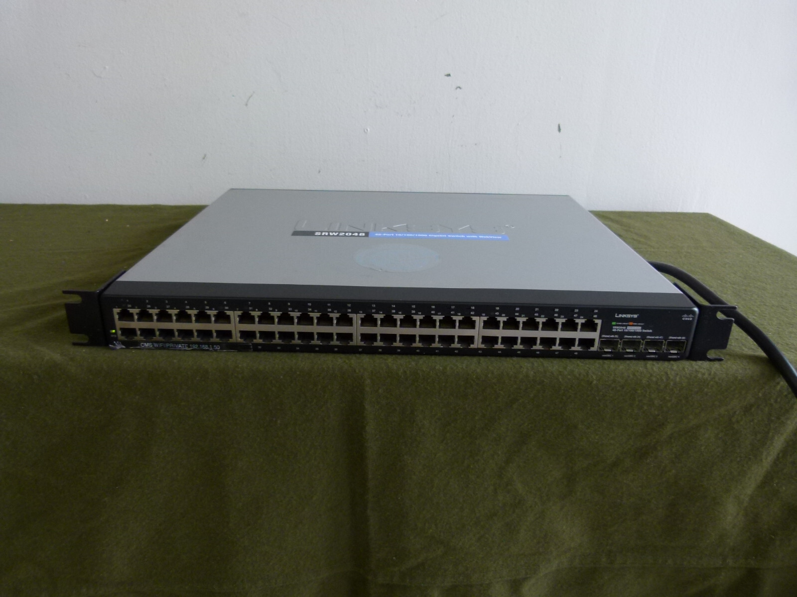 Cisco Linksys 48-Port 10/100/1000 Gigabit Switch with WebView SRW2048 Ver.1.1