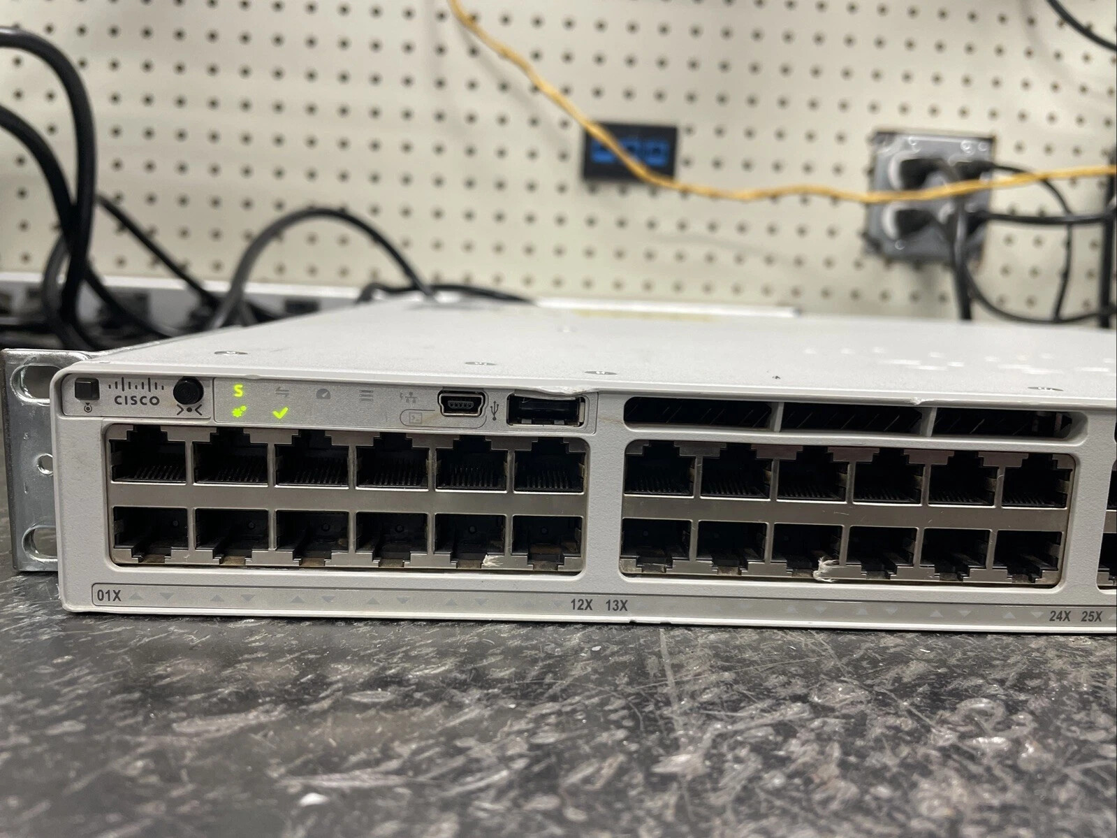 Cisco Catalyst C9300L-48P-4G-A PoE+ 48-Port Ethernet Network Switch