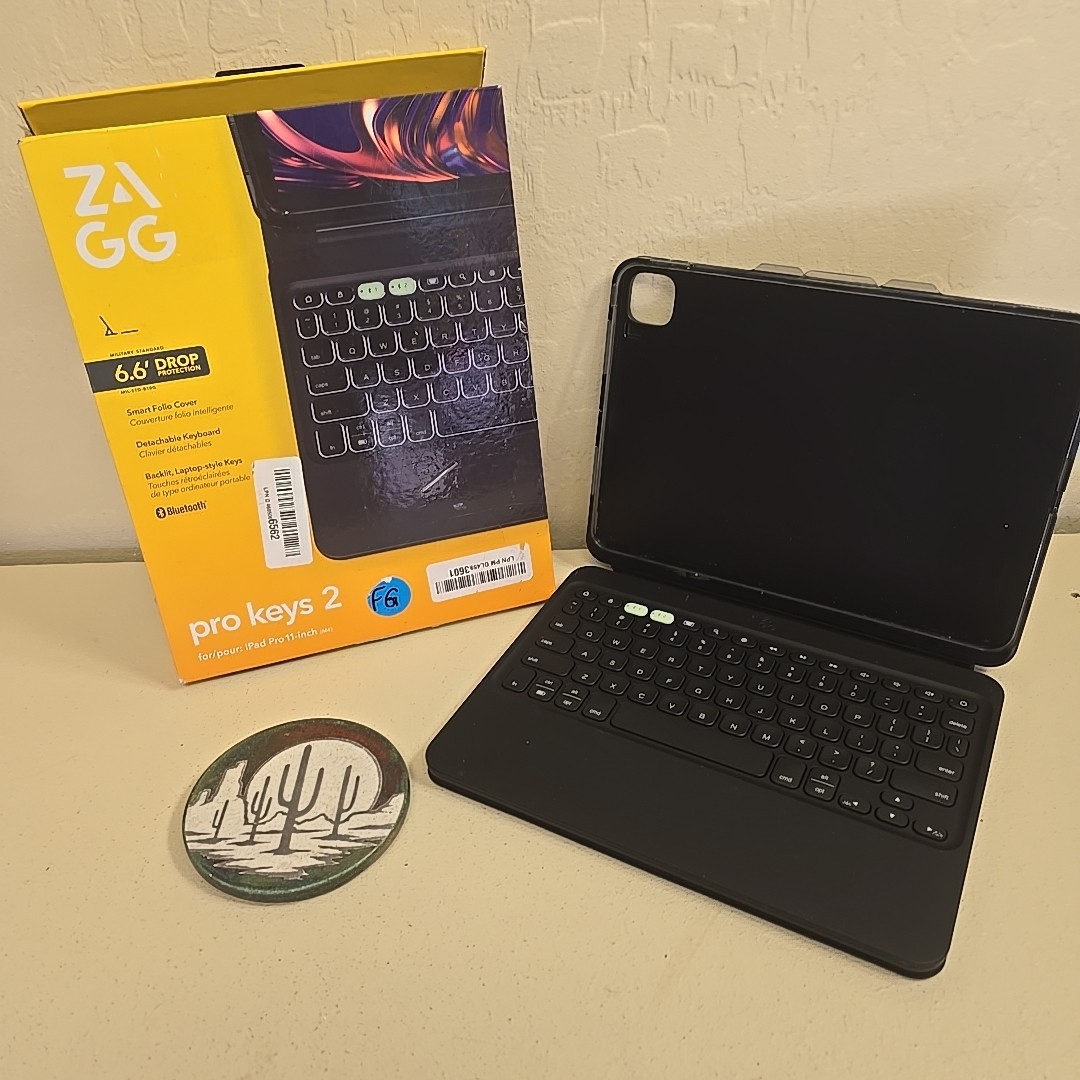 ZAGG Pro Keys 2 - Keyboard and folio case (folio cover) - backlit - wireless 