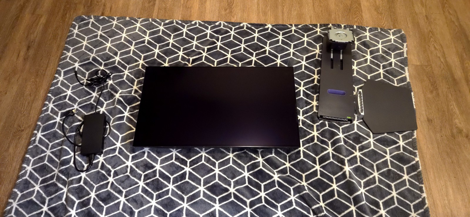 LG UltraGear 32" OLED 4K 240Hz / 480Hz 0.03ms Gaming Monitor 32GS95UE.