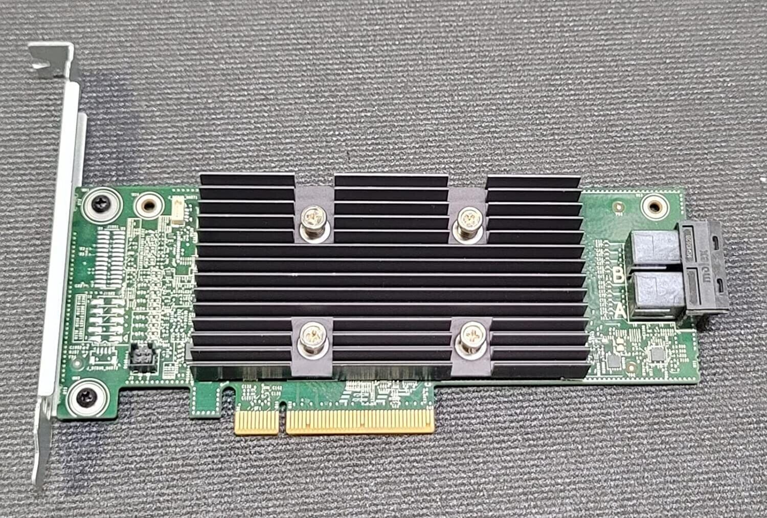 Dell 4Y5H1 H330 12Gbps SAS PCI-E 3.0 with HBA330 P16 IT mode ZFS TrueNAS unRAID