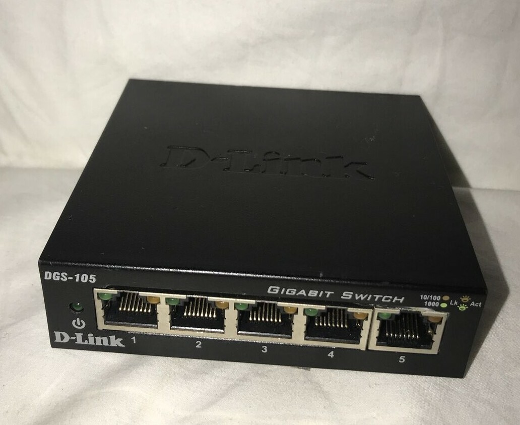 D-Link DGS (DGS-105) 5-Port External Switch