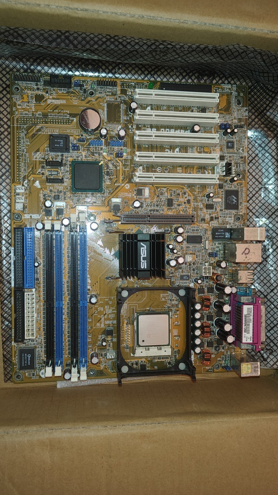 ASUS P4P800 SE Motherboard LGA478 2.4 GHZ - Read Description