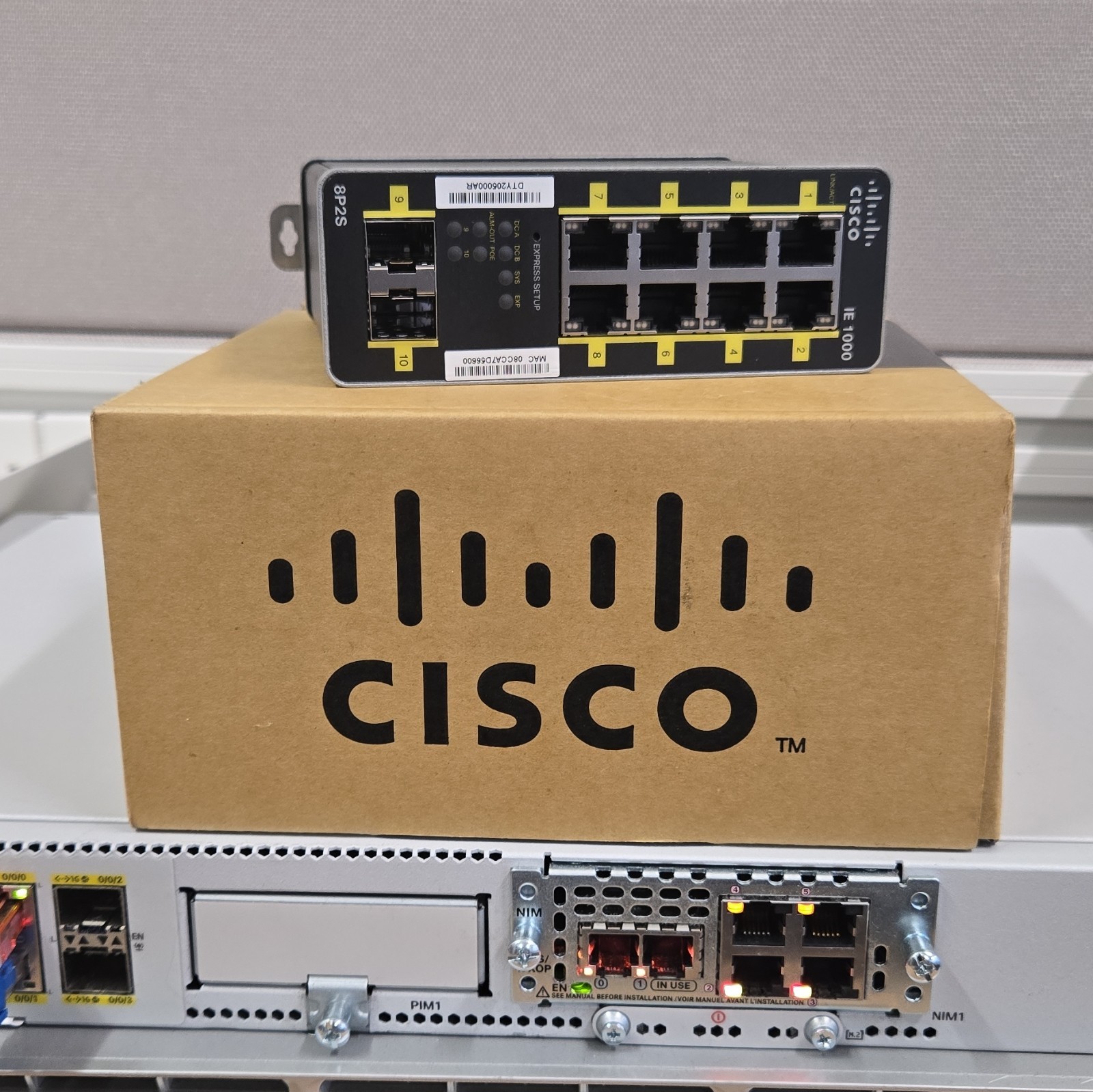 Cisco IE-1000-8P2S-LM Industrial Ethernet 8-Port PoE+ 2SFP Managed Switch New