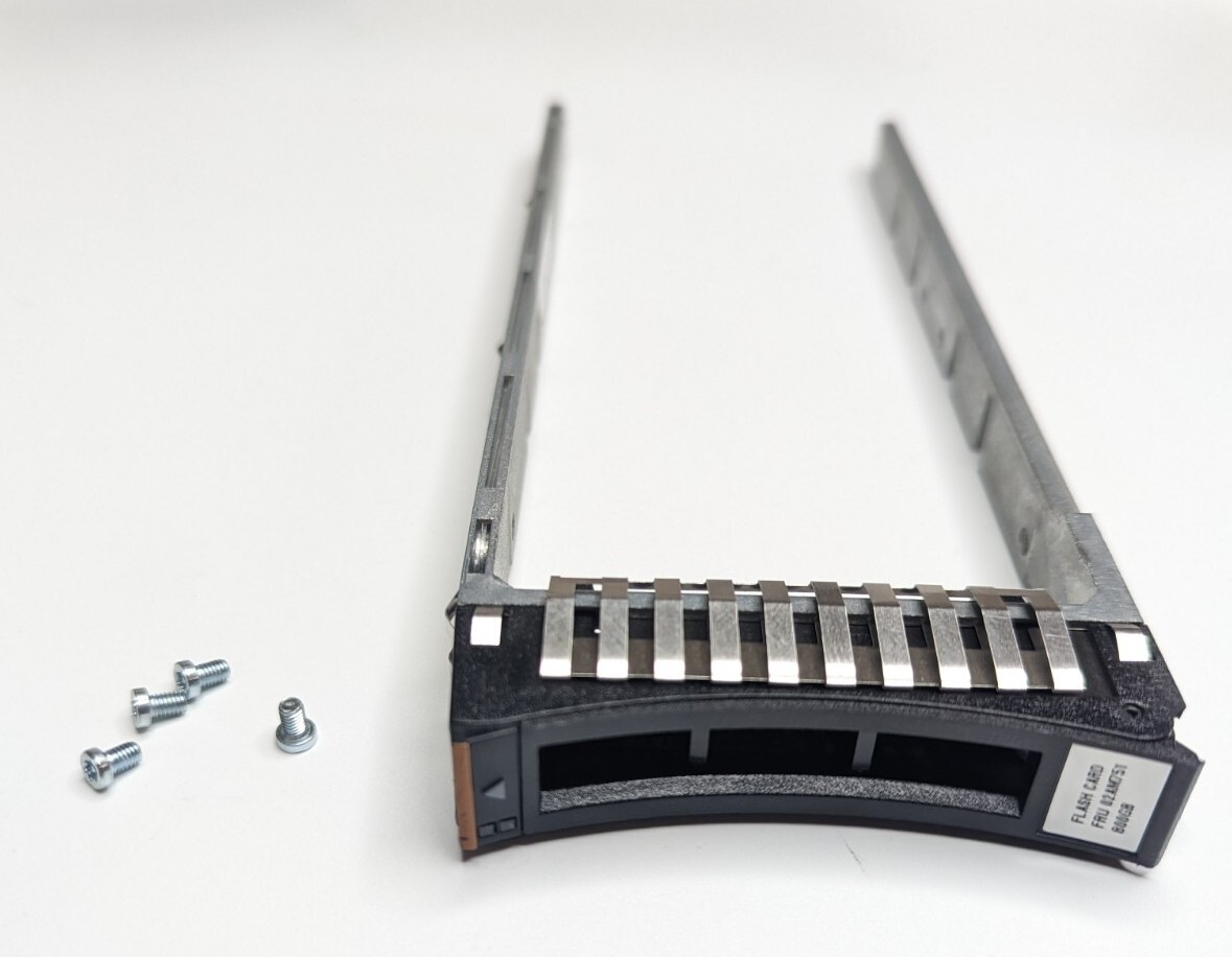 IBM Storwize V3700 2.5" 45W2106 HDD Tray V3500 45W2107 45W8687 W SCREWS