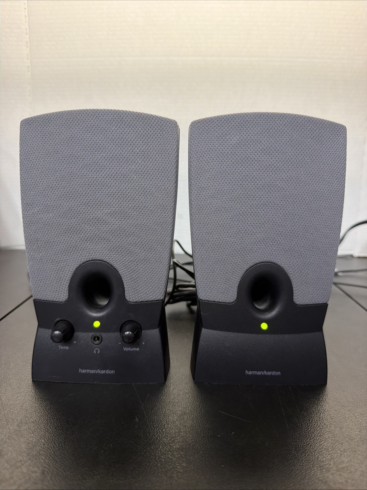 Harman/Kardon 06941V Wired Multimedia Speakers No AC Adapter