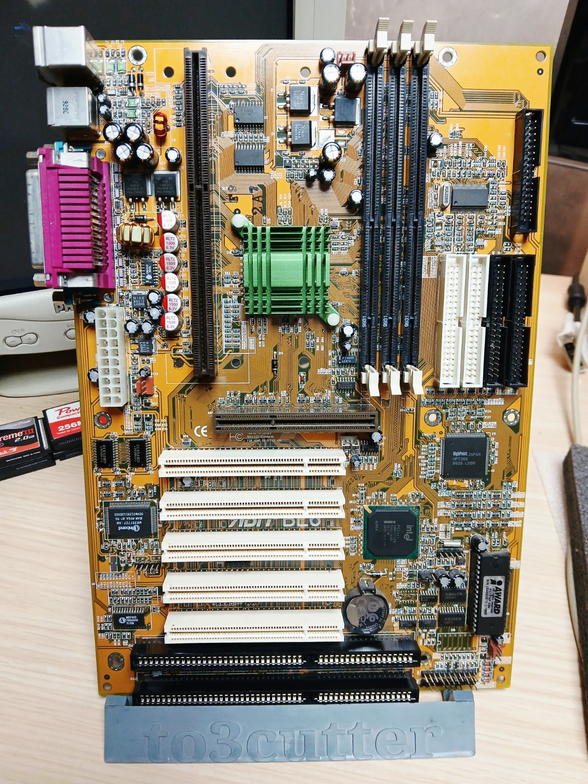 LEGENDARY ABIT AB-BE6  BX440 slot 1 motherboard gaming grade  - WORKS GREAT 