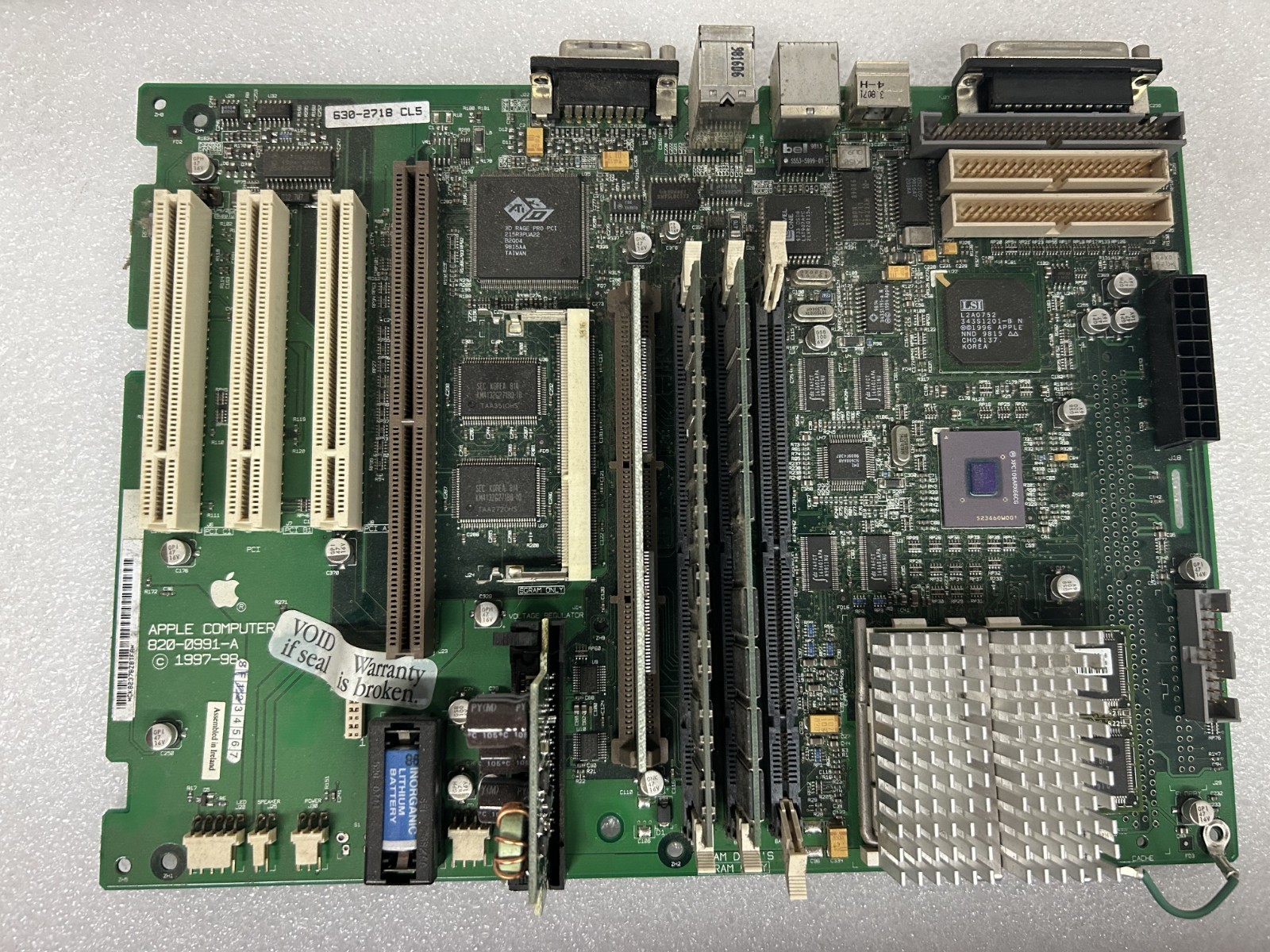 Vintage Apple Computer 820-0991-A Motherboard  1997-98