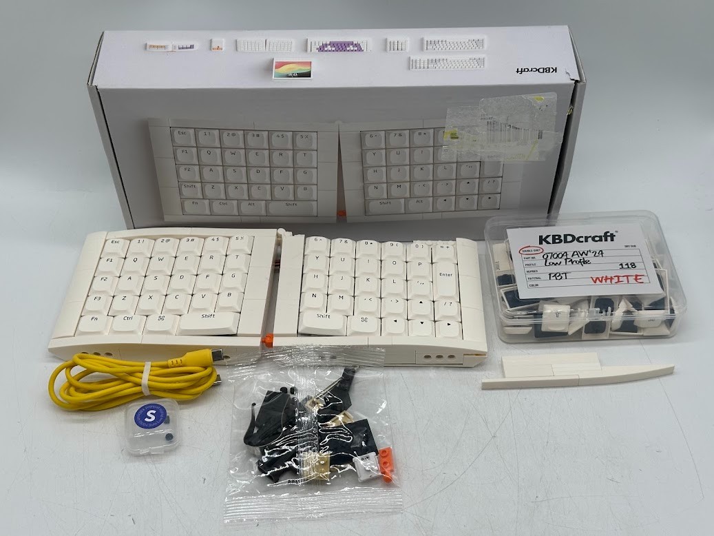 KBDcraft 07 Israfel Ergonomic Split Ortho Low-Profile 50% Mechanical Keyboard 