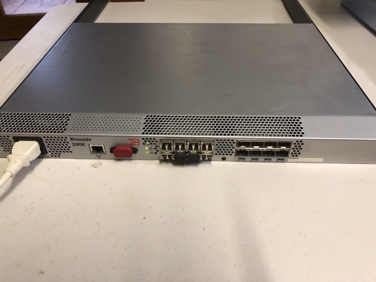 Brocade Silkworm 200E Fibre channel Switch 16 Port FC EMC SWITCH  3 MONTHS WRTY