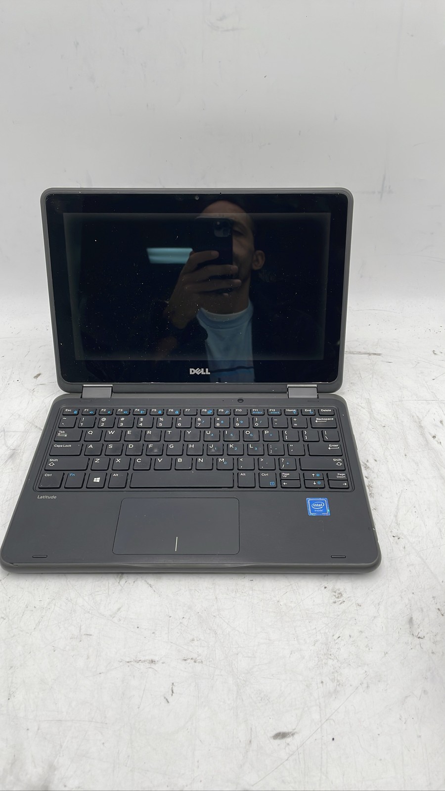 Dell Latitude 3189 P26T 2018 Intel 1st Gen 11.6"  2-in-1 Laptop FOR PARTS Black