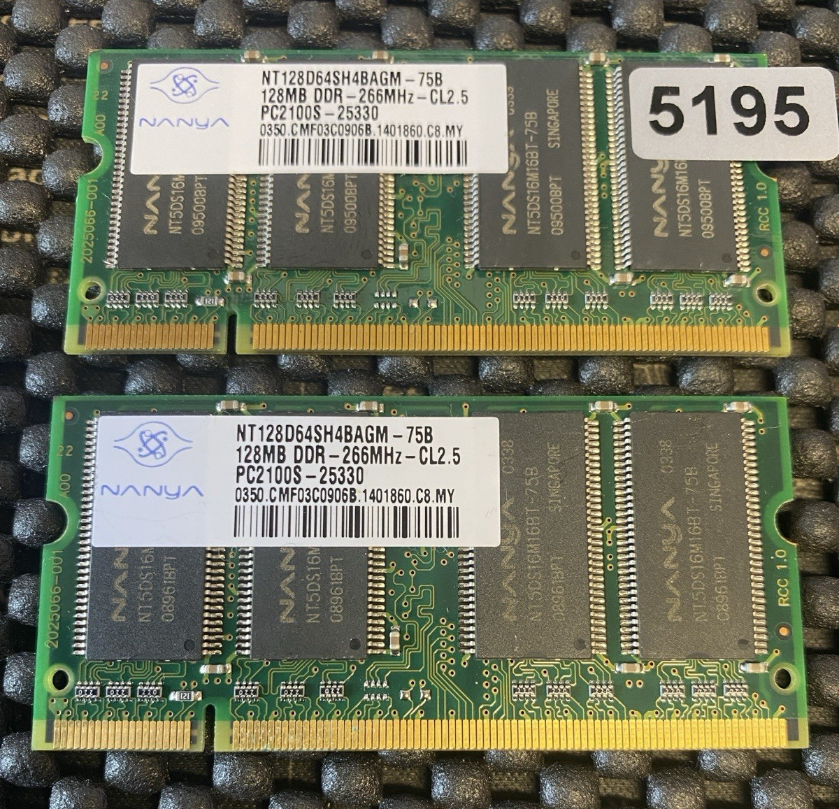 VINTAGE Laptop RAM 256MB (2X128) DDR-266MHZ-CL2.5 | P/N NT128D64SH4B0GM-75B