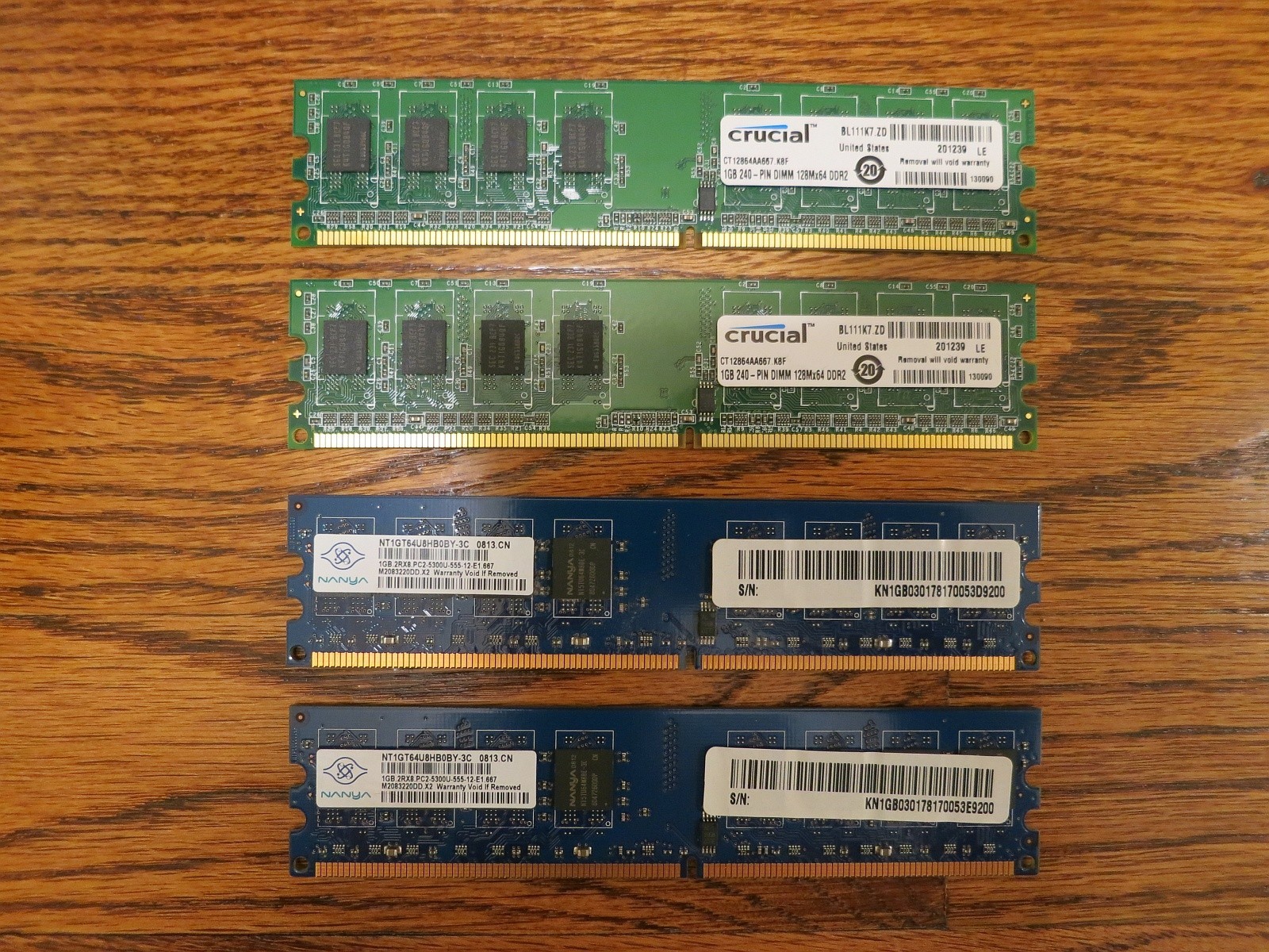 Crucial/Nanya 4GB (4x1GB) DDR2 RAM 2Rx8 PC2-5300 DDR2-667 240-Pin Desktop Memory