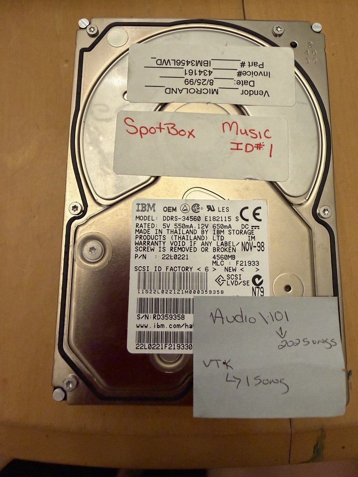 Vintage IBM DDRS-34560 4.5GB 68-Pin SCSI HDD 7200RPM 22L0221 1998 Untested