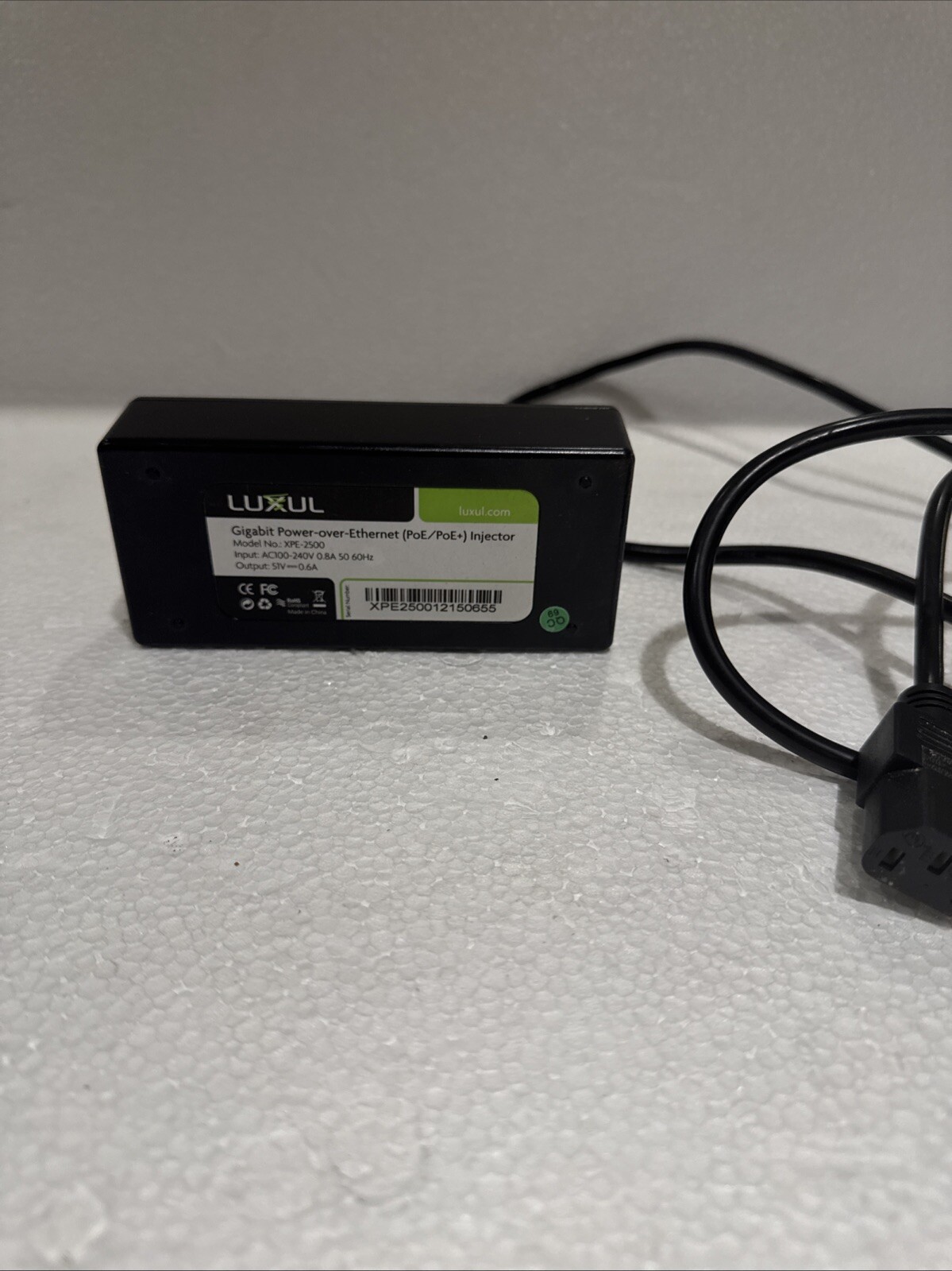 Genuine Luxul XPE-2500 Gigabit Power-Over-Ethernet (PoE/PoE+) Injector, 51V 0.6A