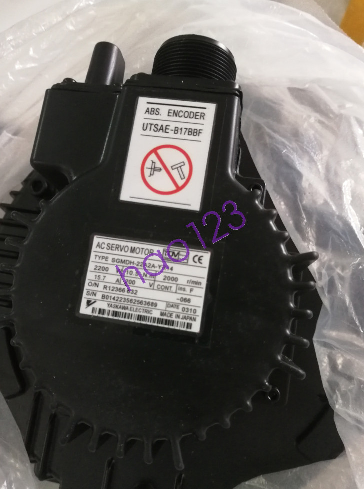 NEW ORIGINAL YASKAWA AC SERVO MOTOR SGMDH-22A2A-YR14 DHL/FedEx