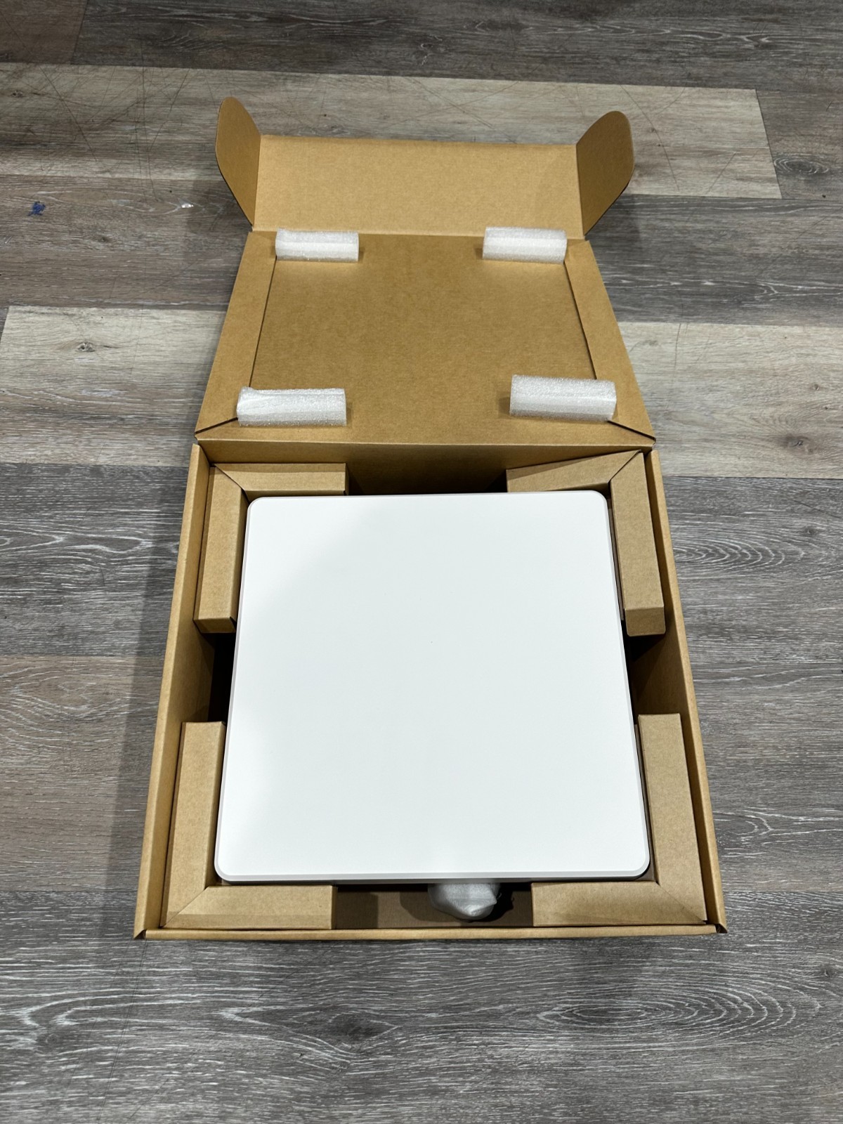 Cisco MA-ANT-3-E6 Meraki Indoor Dual-band Wide Patch Antenna For MR53E 6-port