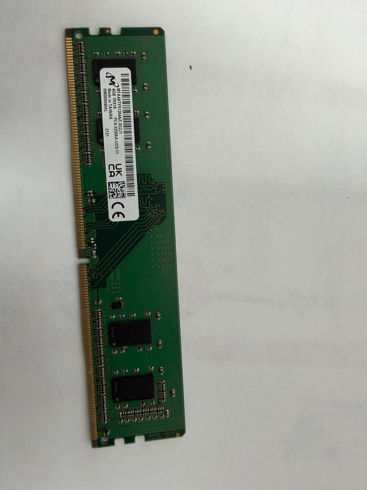Micron 4GB DDR4-3200 PC4-25600 1Rx16 DIMM Desktop Memory RAM GOOD