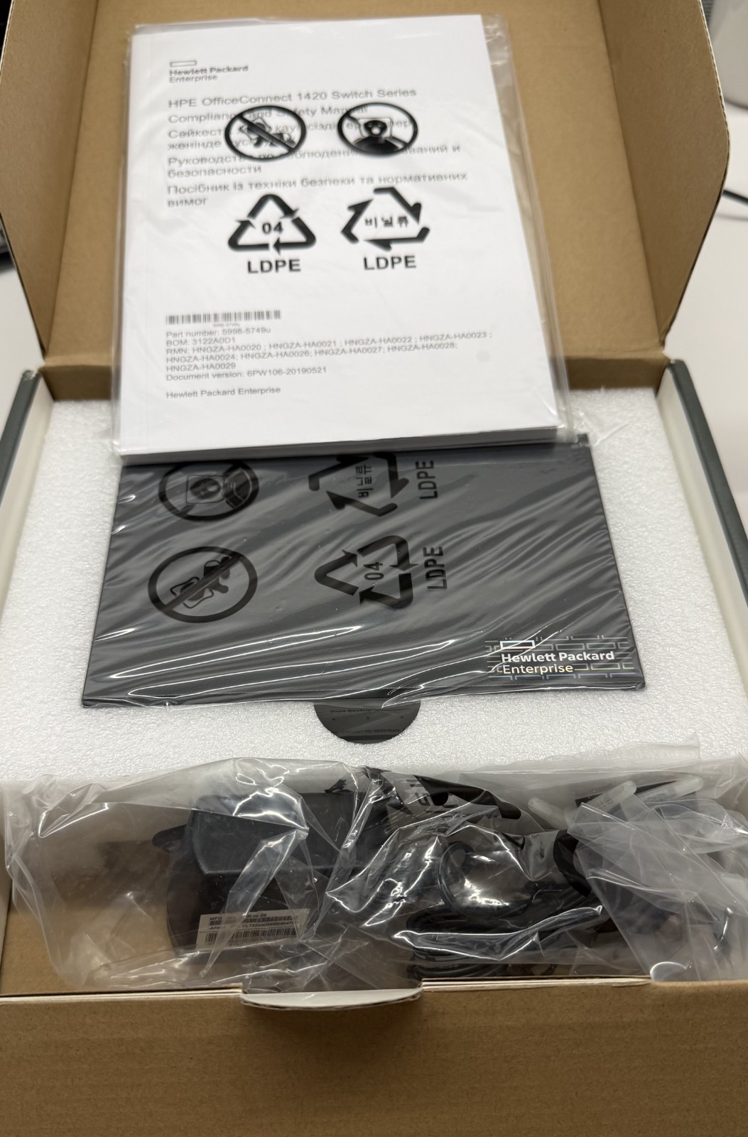 HPE OfficeConnect 1420 JH329A 8-Port Gigabit Ethernet Switch NEW Open Box