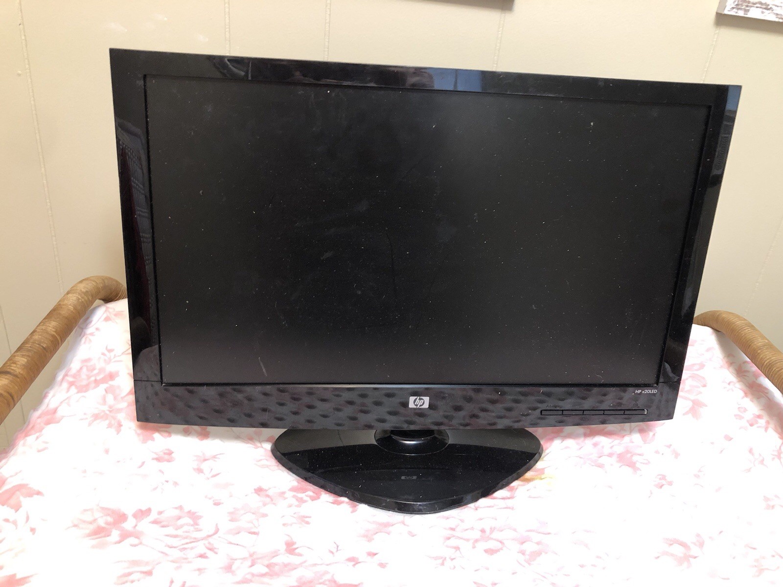 HP 20-Inch Widescreen LCD Computer Monitor Tested/Works