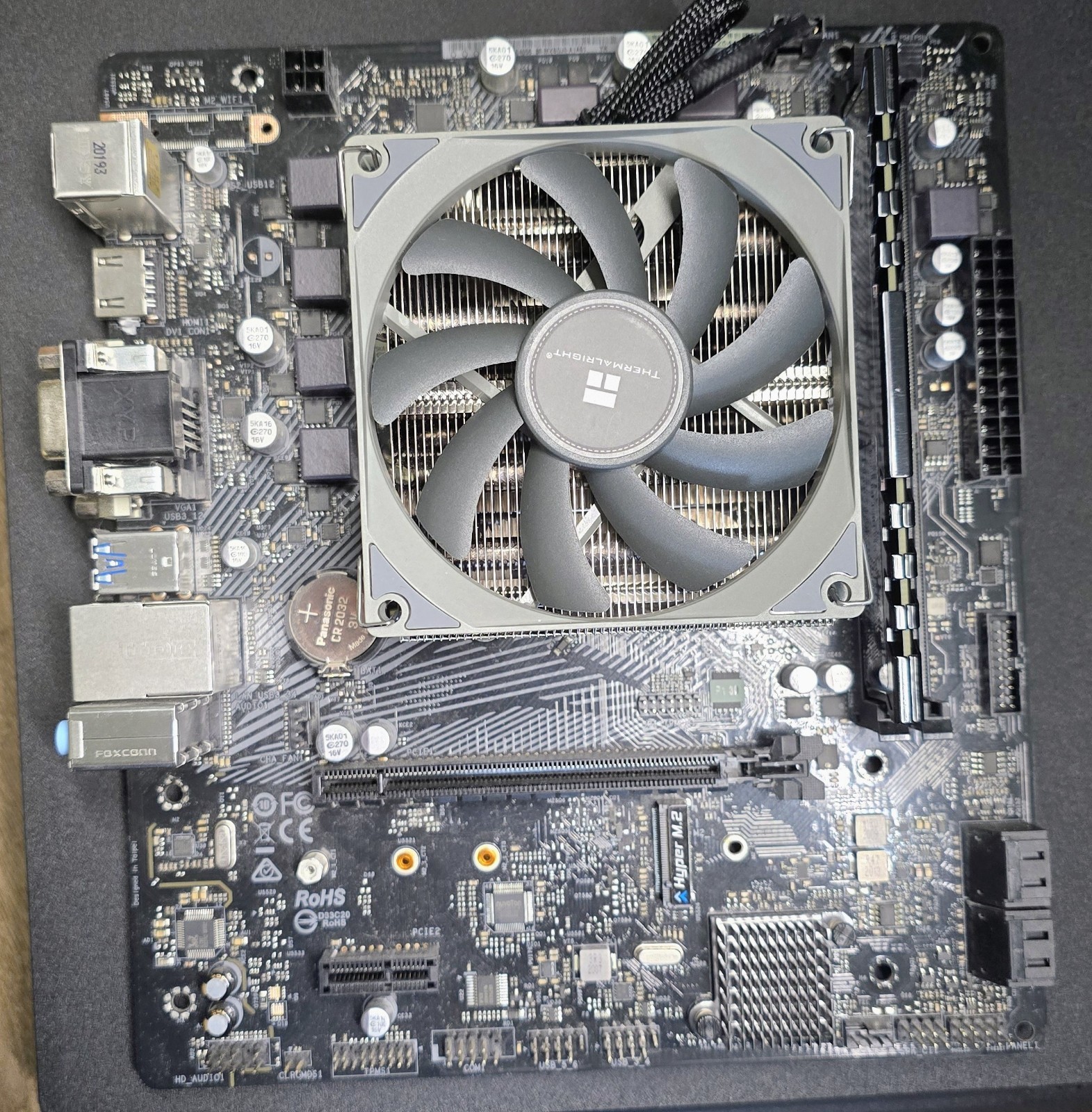 CPU Motherboard RAM Combo - AMD Ryzen 3400GE 8 GB DDR4 B550M