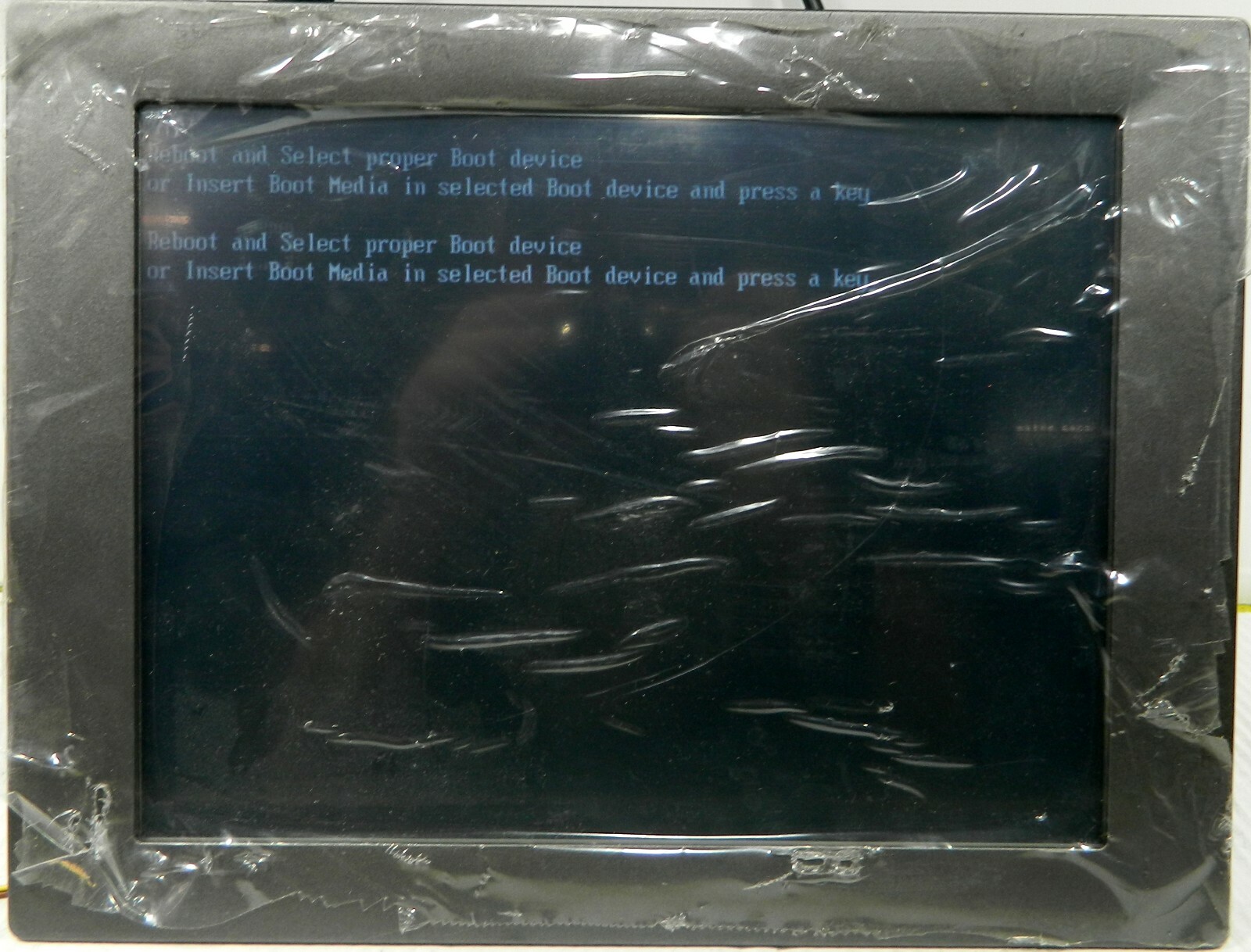  ADVANTECH TPC-1271 Touch Panel Computer  TPC-1271HCA-D3AE (No HDD)