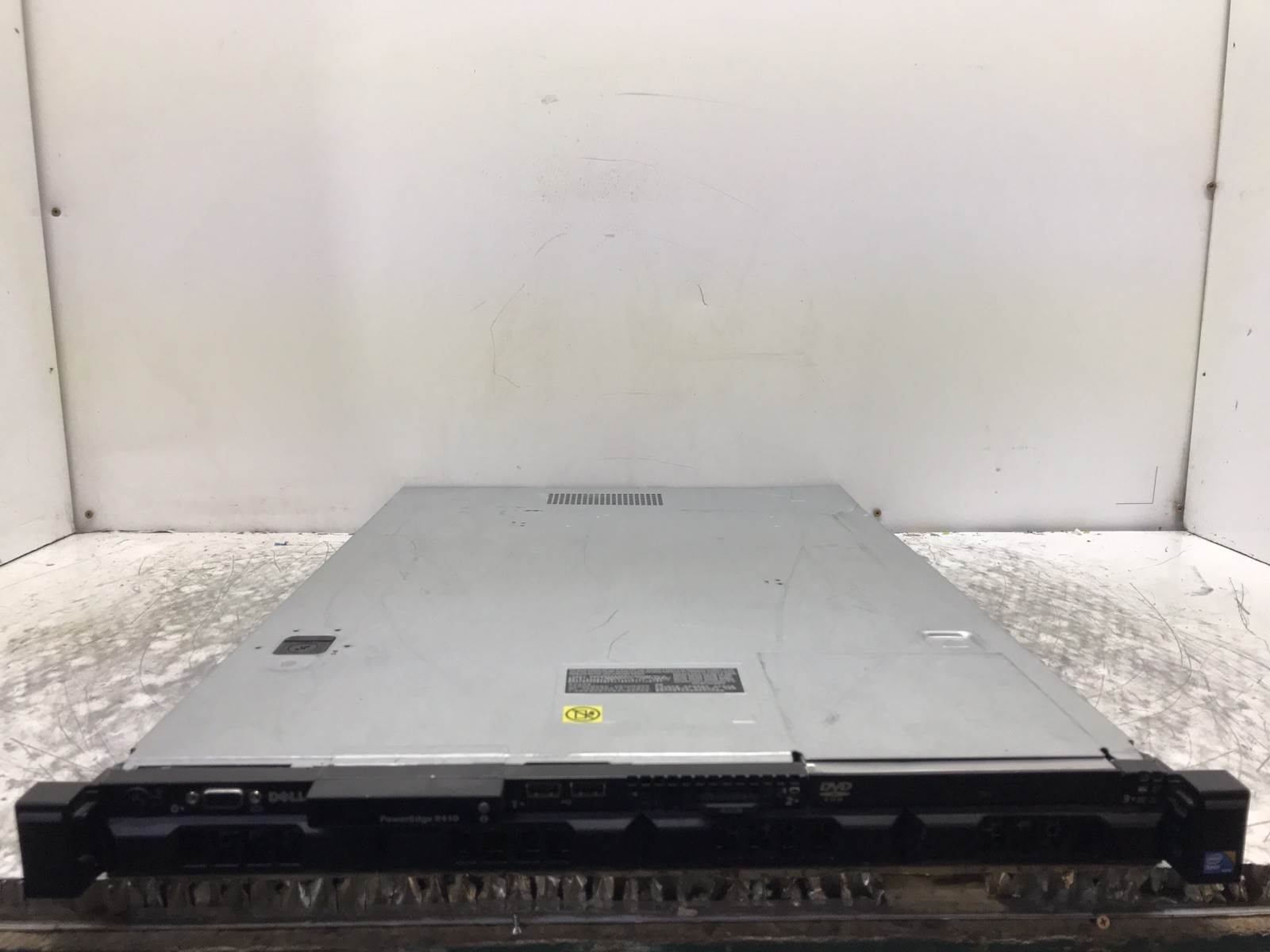 Dell PowerEdge R410 w  1x Intel Xeon E5504 @2.00GHz 4GB RAM *Boot to BIOS NO HDs
