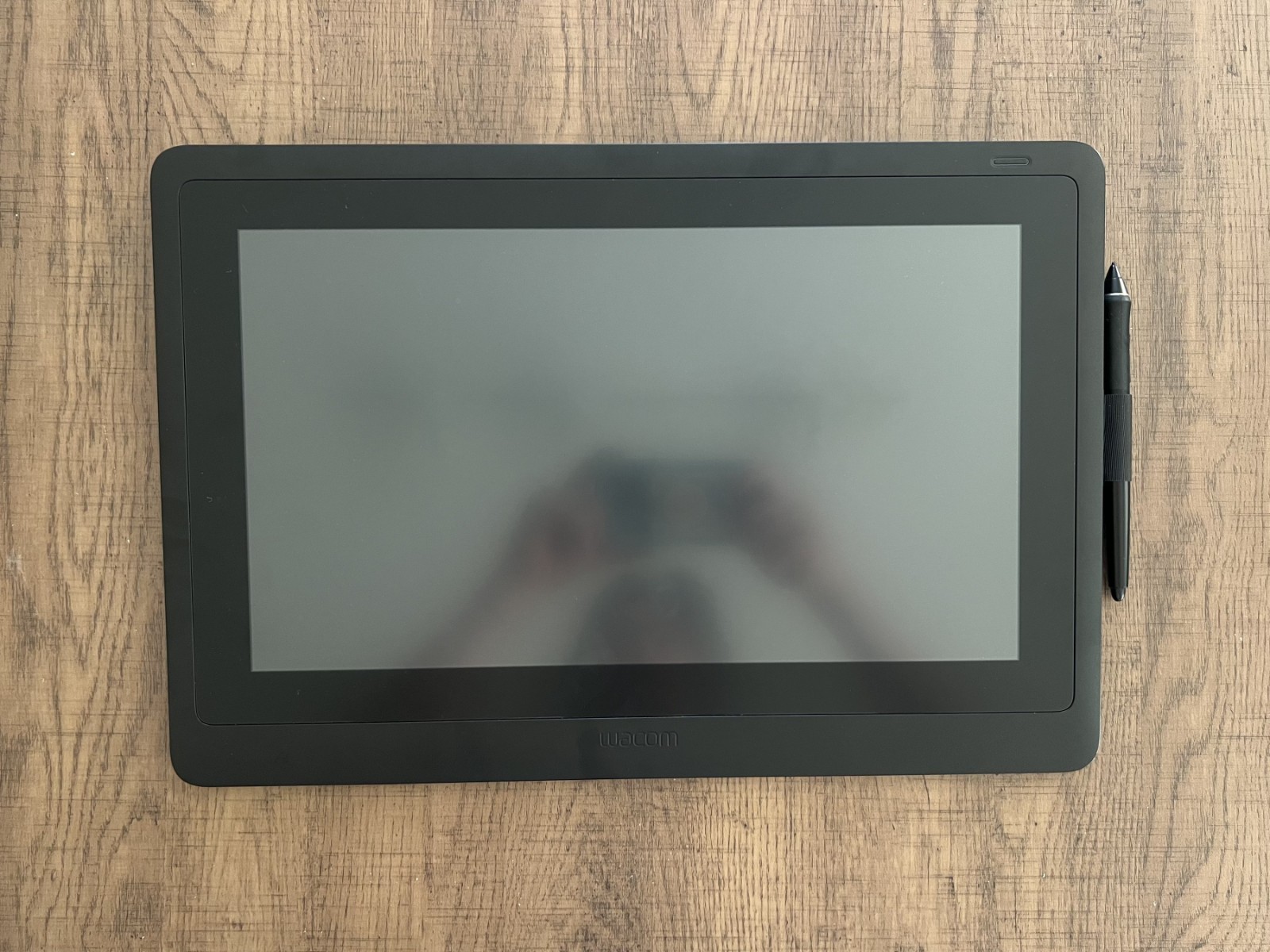 Wacom Cintiq DTK1660K0A 16in Creative Pen Display - Black