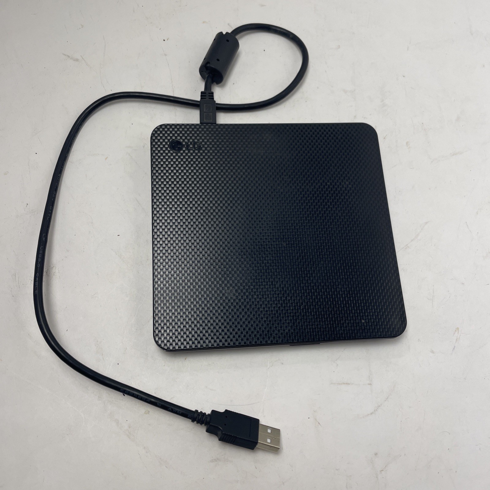 LG SP80NB60 Ultra Slim Portable External DVD Writer USB Connectivity
