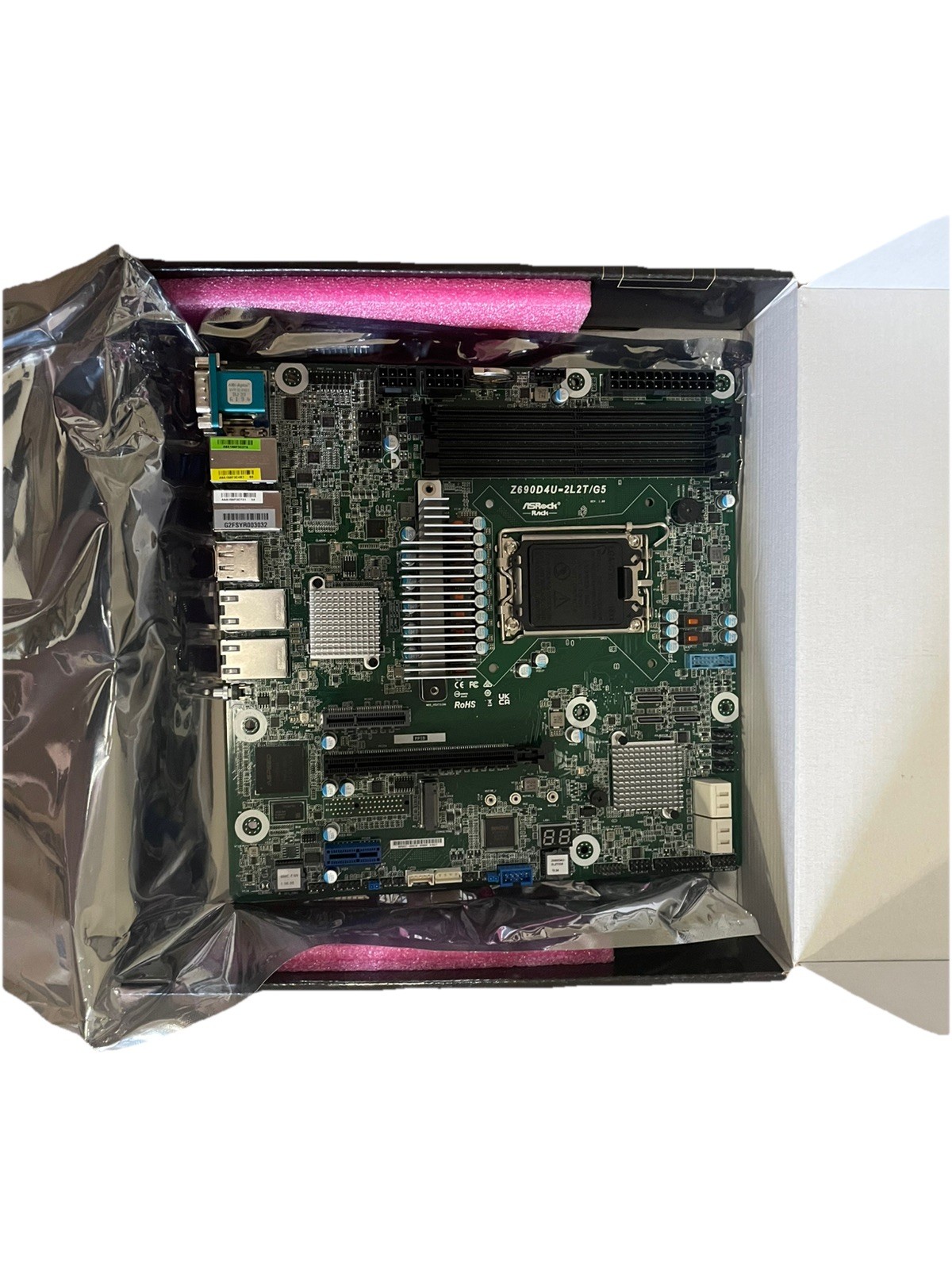 Asrock Rack Z690D4U-2L2T/G5 - Used for Light Testing