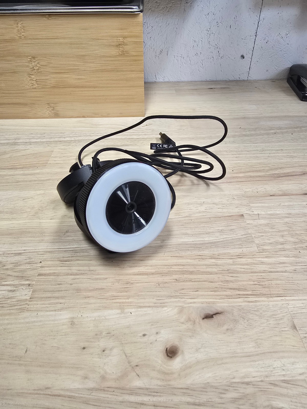 Razer Kiyo 1080p Streaming Gaming Camera with LED Ring Light - Black