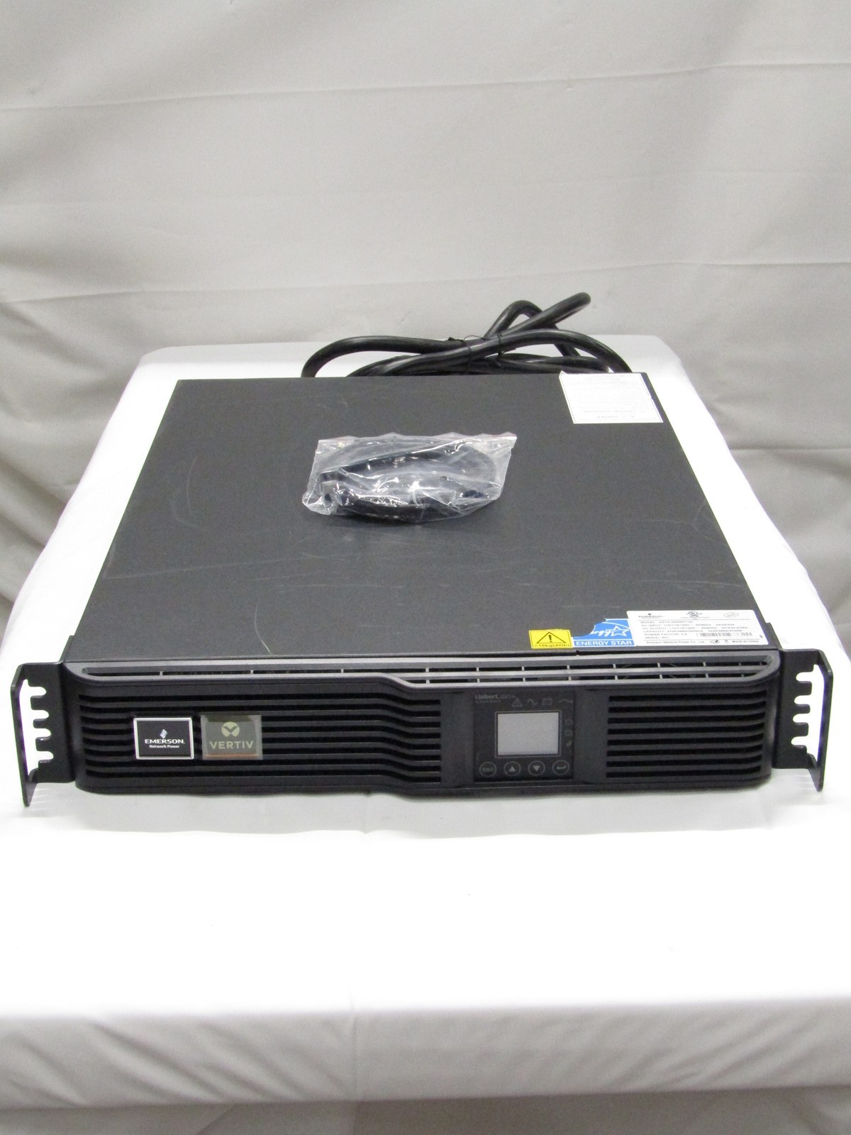 Liebert GXT4-3000RT120 Double Conversion UPS Rack-Mount NO BATT with IS-UNITY