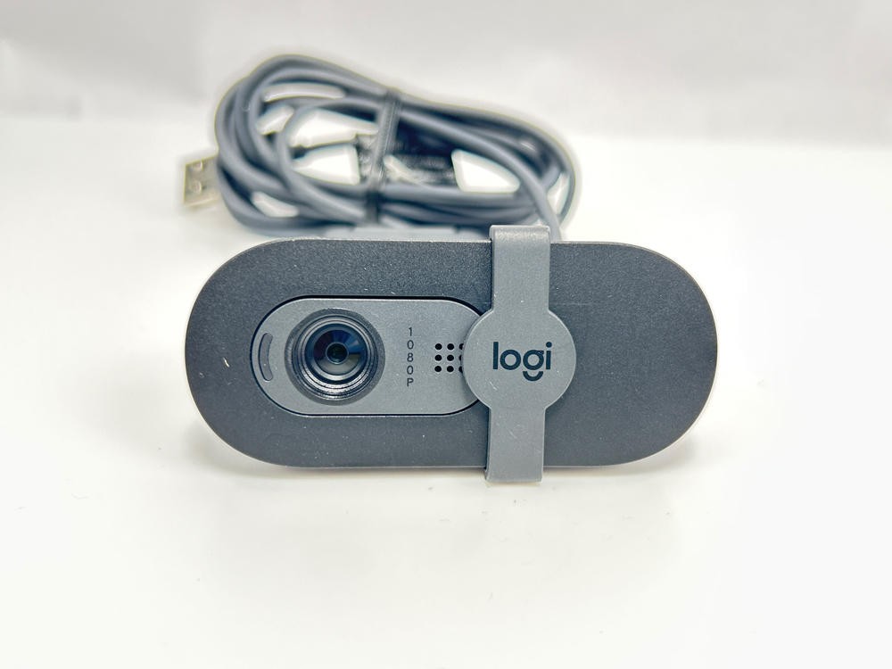 Logitech Brio 101 1080p Webcam Built-In Mic USB-A Privacy Shutter Black PC