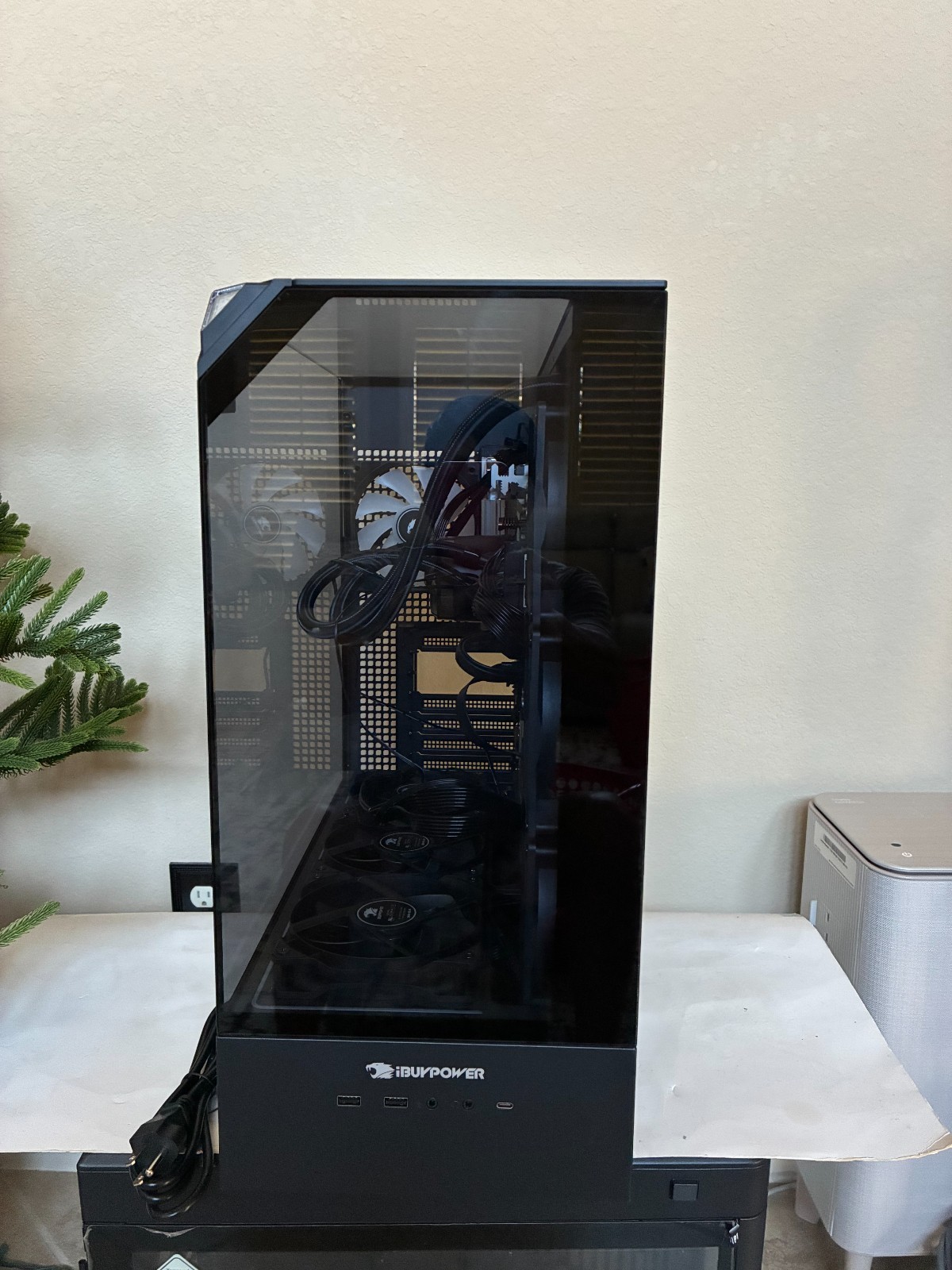 iBuyPower i-Series A381lB4070BRA10LG070..
