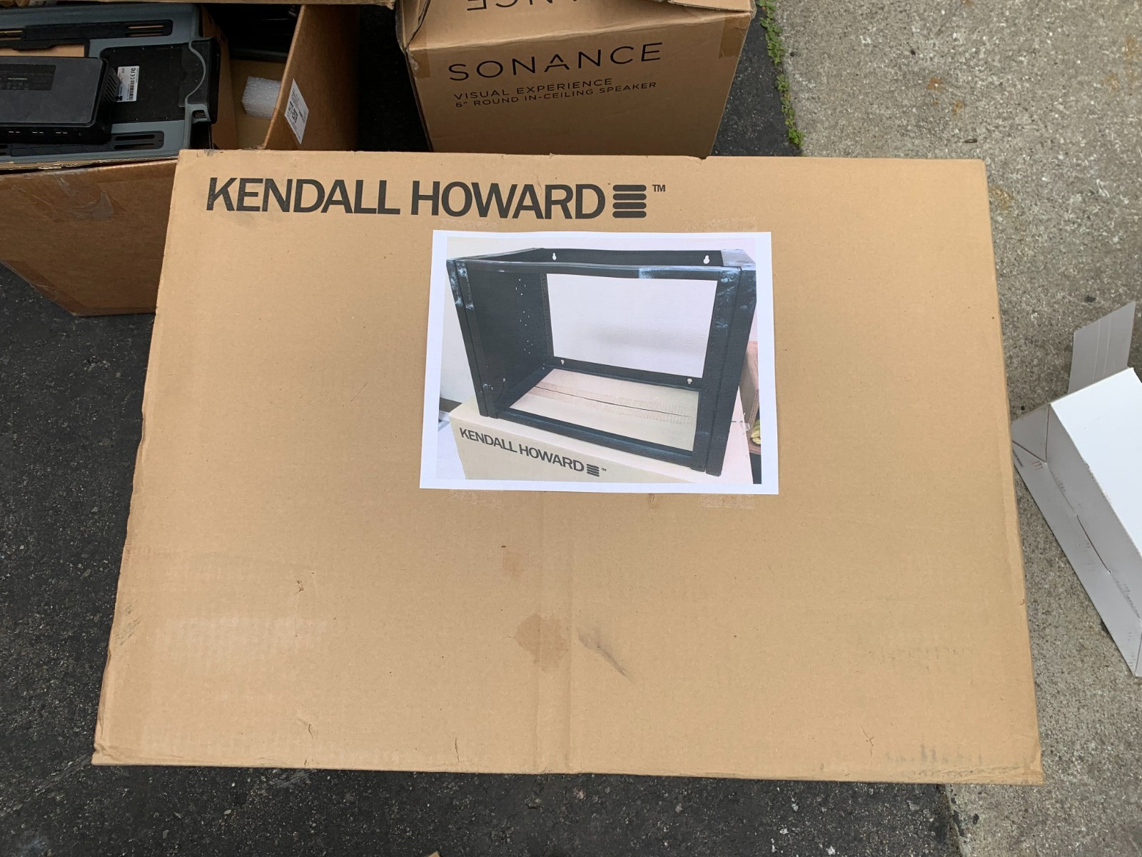 Kendall 8U Pivot Frame Wall Mount Rack  1915-3-400-08 8U