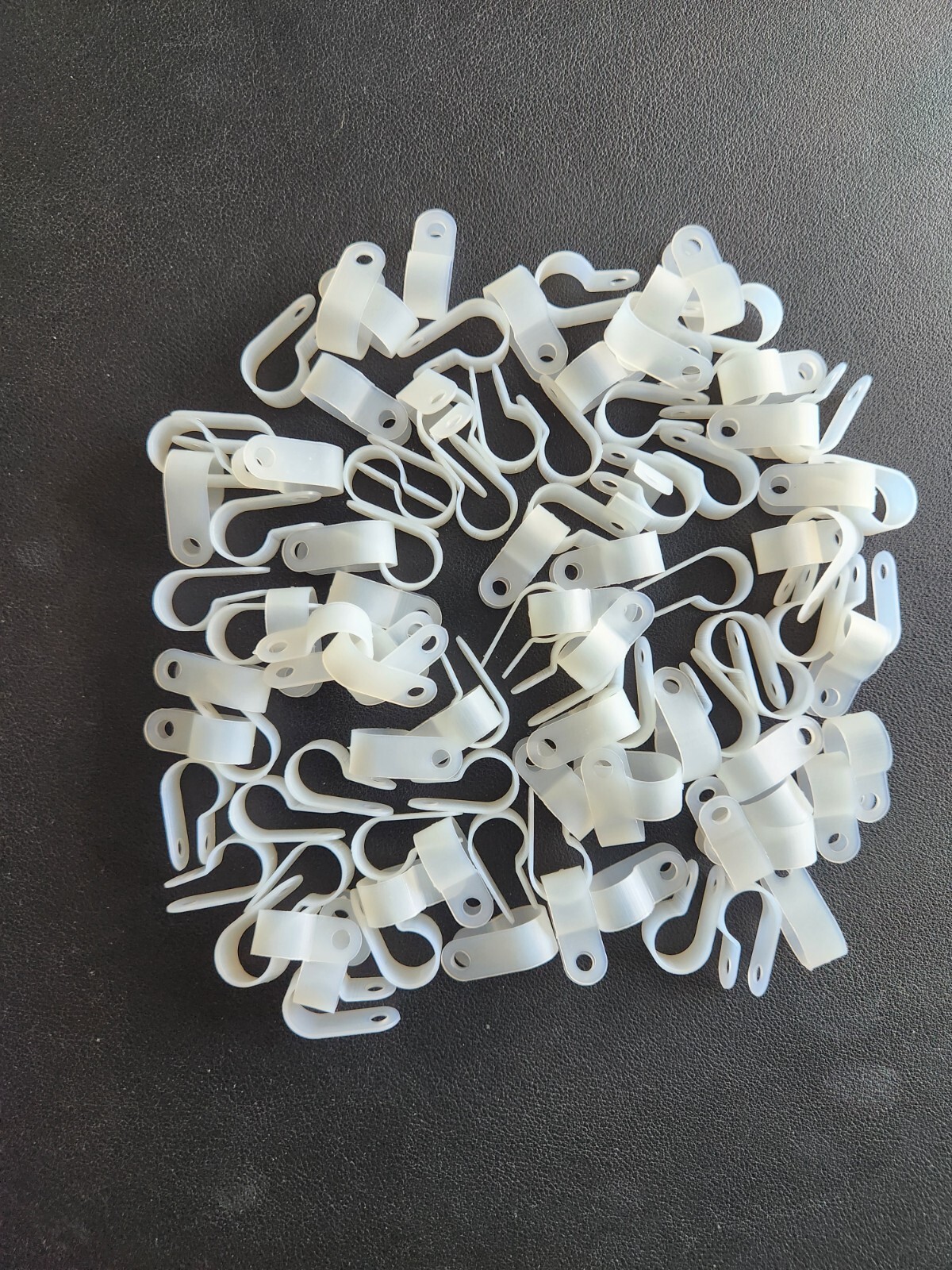110 Pcs 1/2 Inch R-Clip Clamp Nylon P-Mounting Clips Cable Wire Clamp