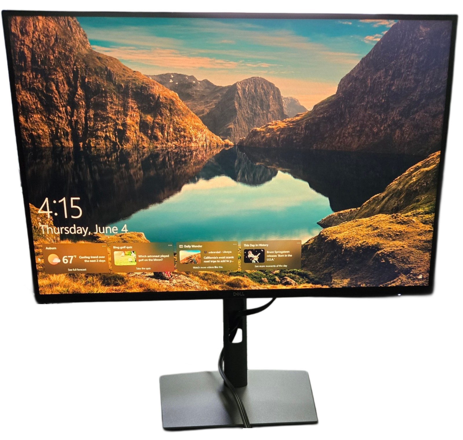 Dell 24 Hub Monitor - New P2425HE Version Mattte Black Finish Base